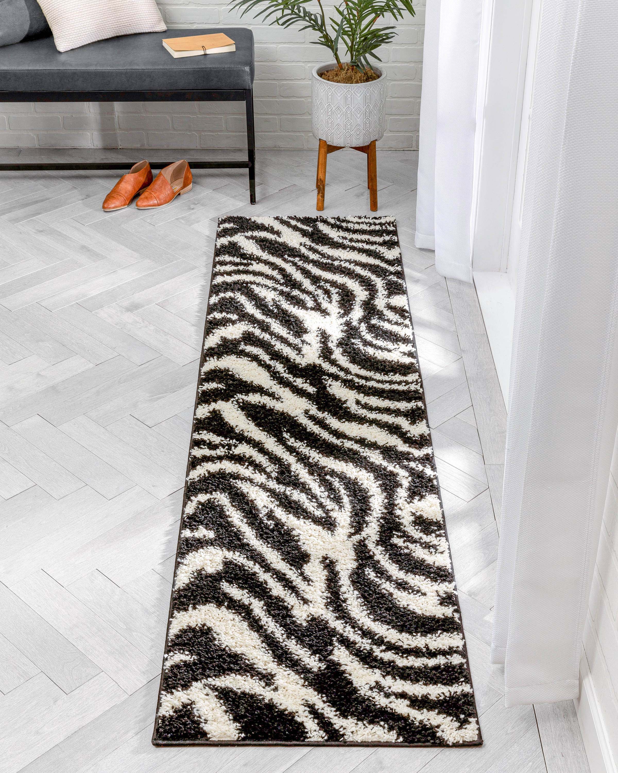 Safari Zebra Black Contemporary Shag Rug