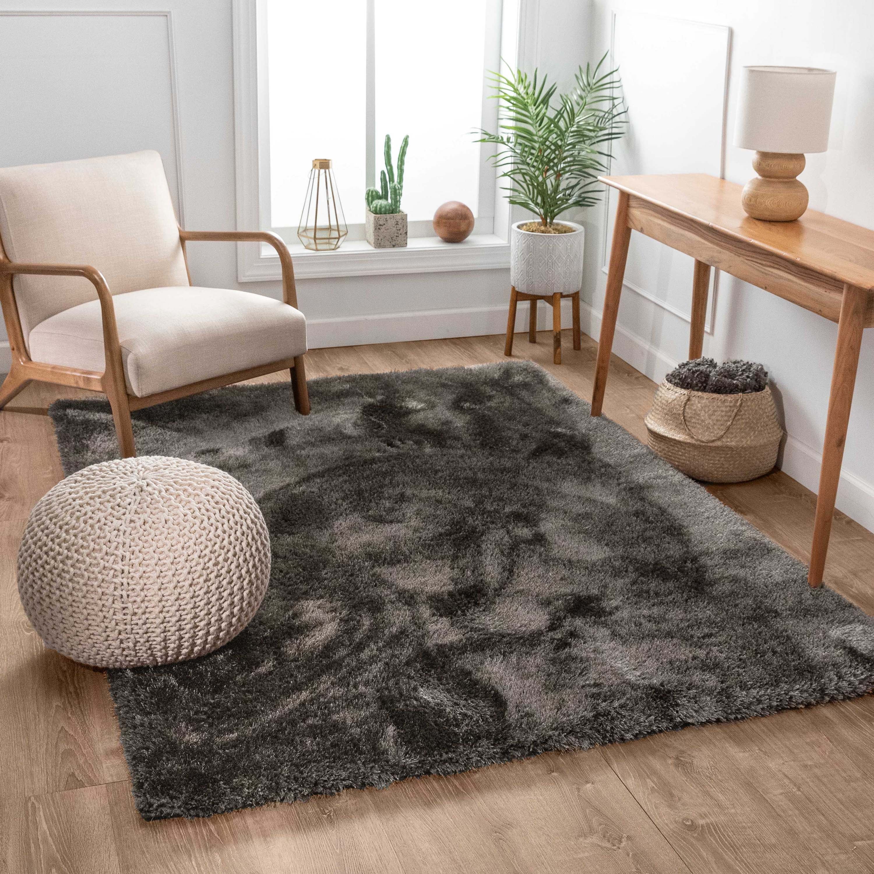 Feather Collection Liza Black Shag Rug – Sparkly, Plush, Minimalist Glam