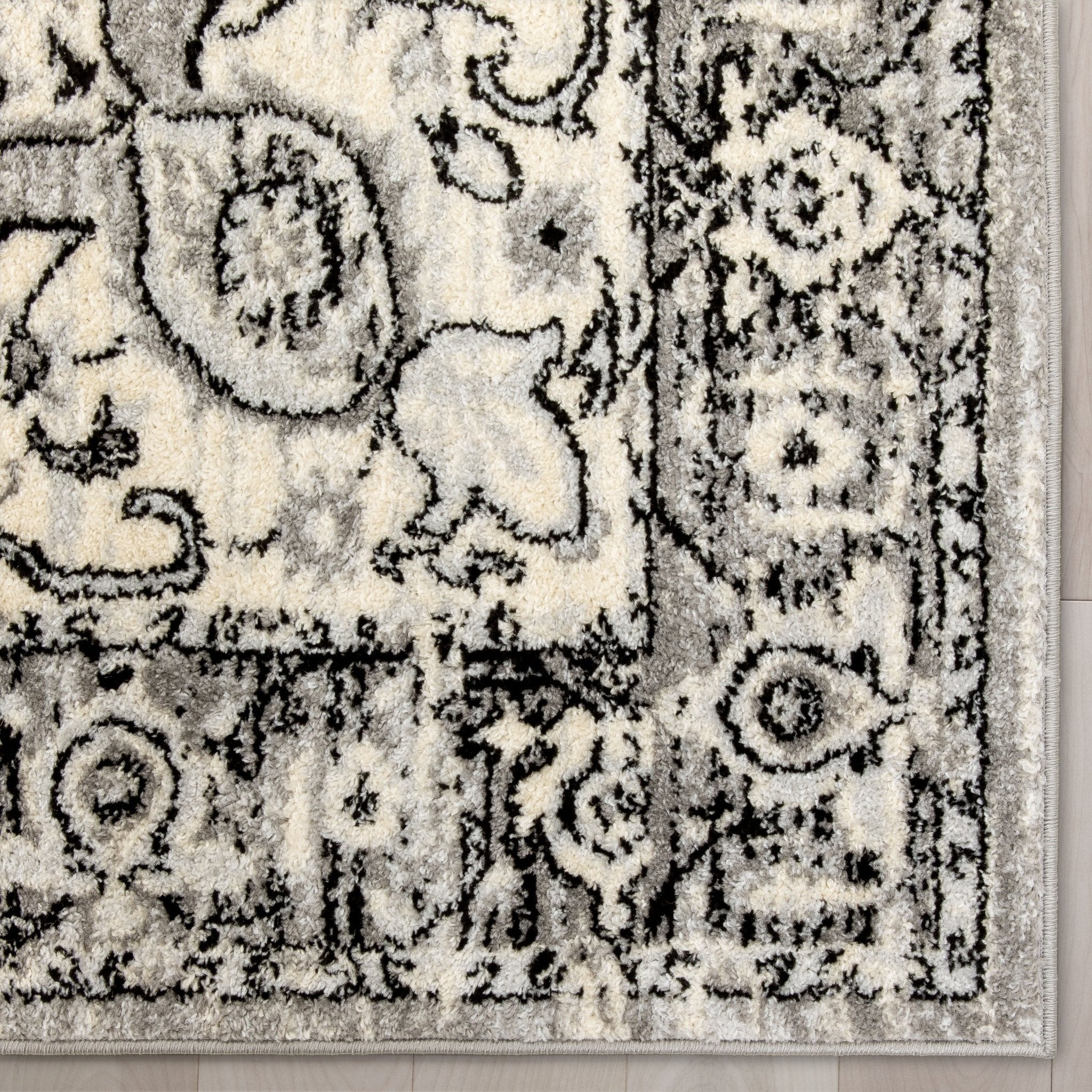 Arctic Bloom Medallion Oriental Ivory Grey High-Low Rug Well Woven