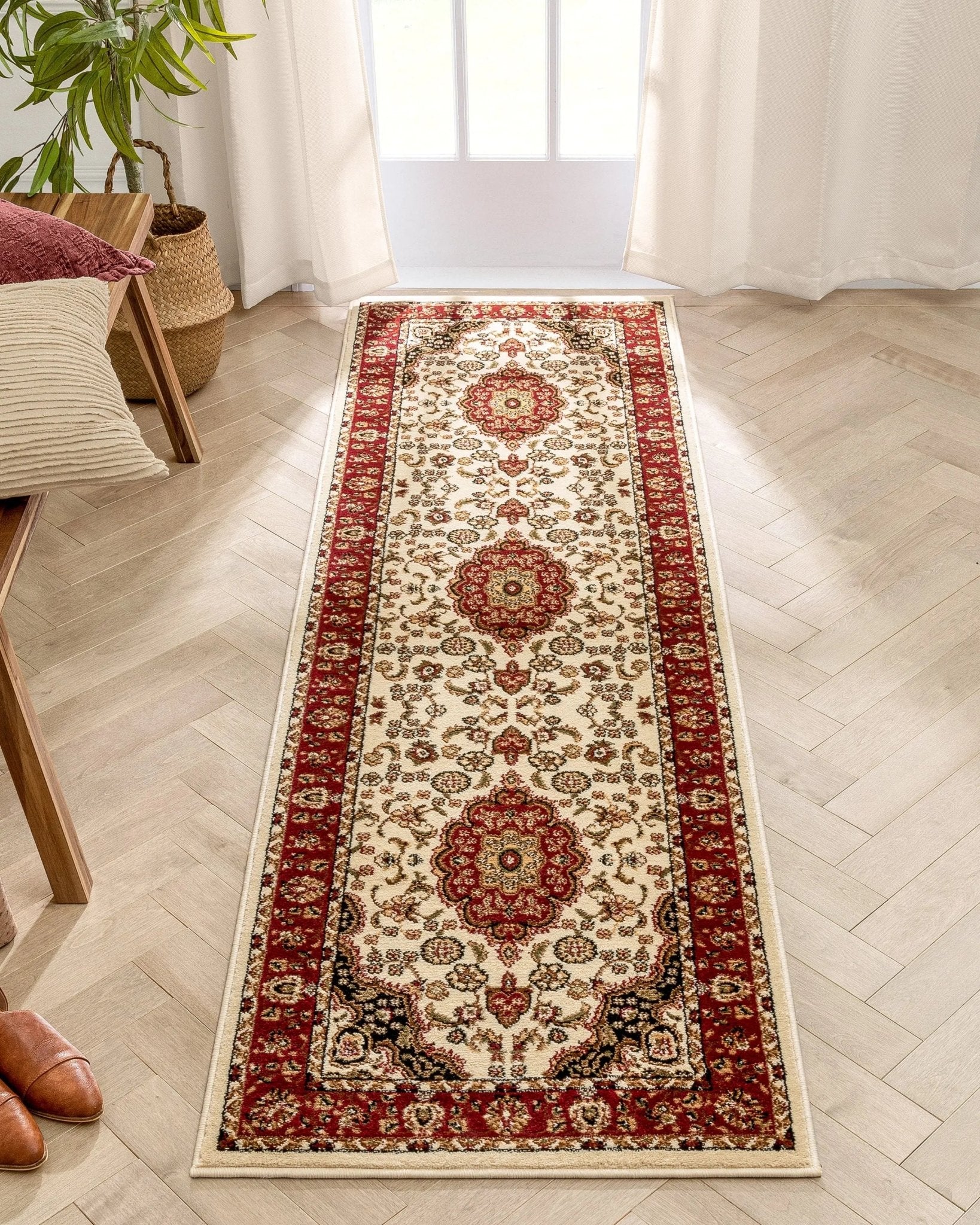 Medallion Kashan Ivory Traditional Rug Well Woven