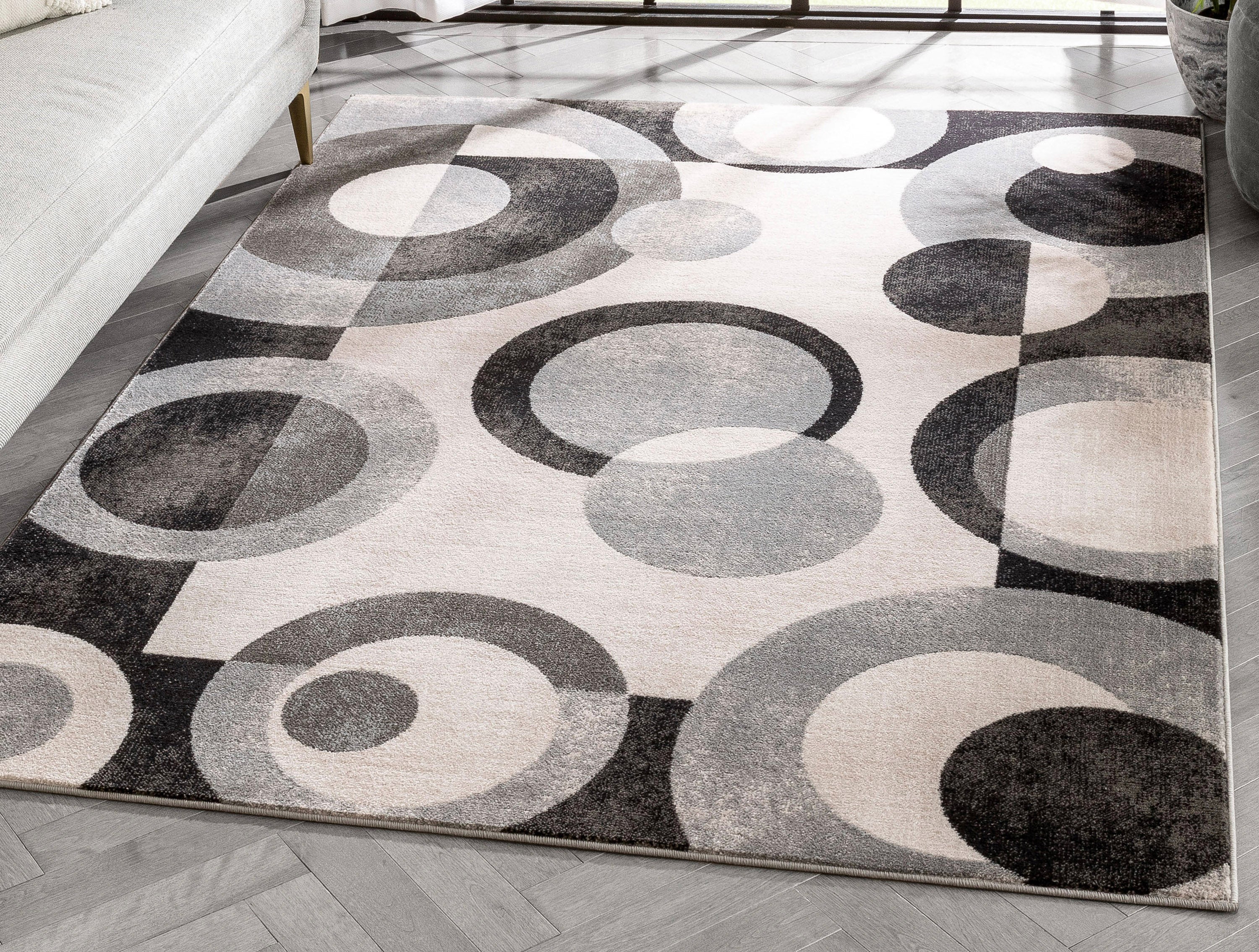 Avi Modern Geometric Grey Black Rug