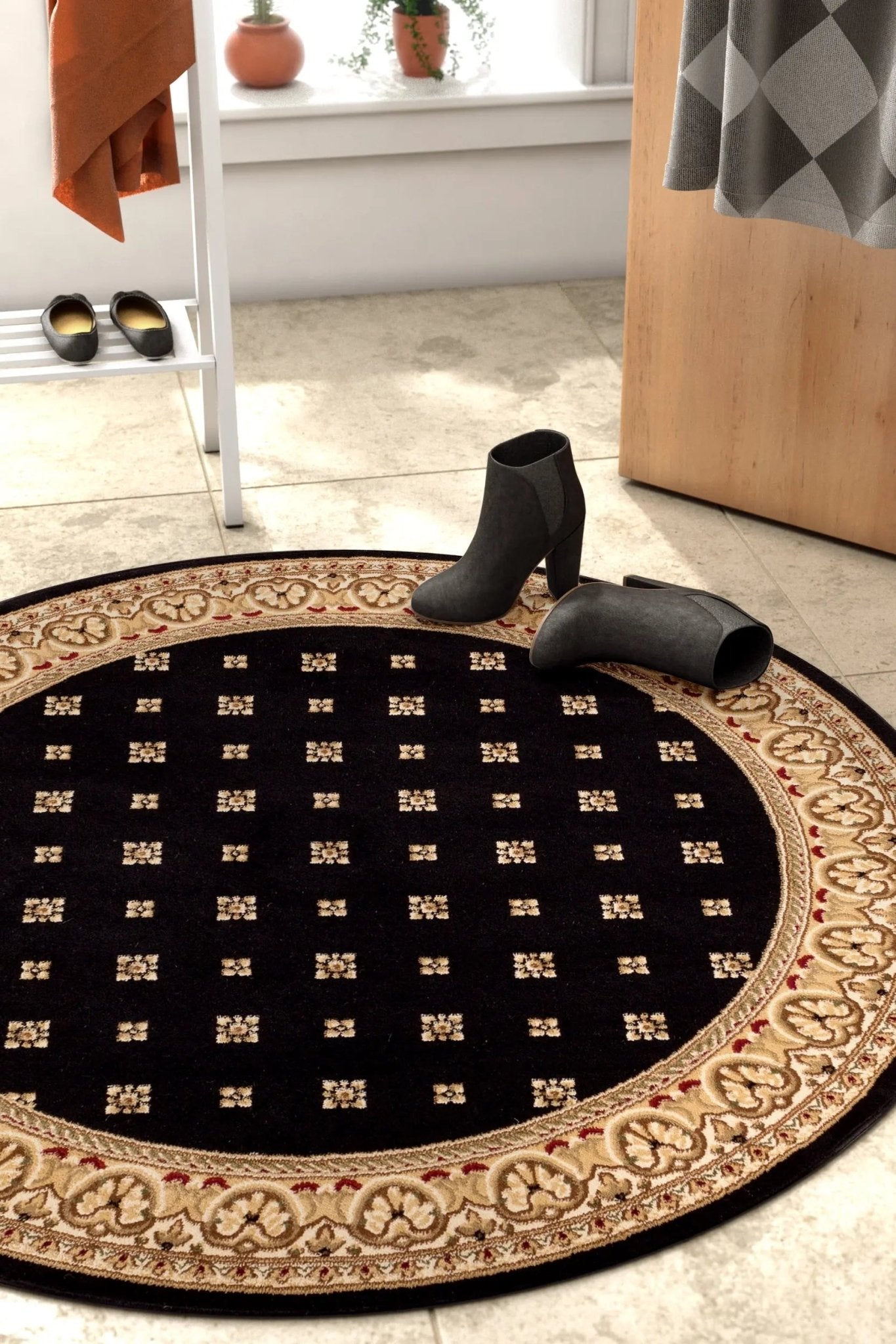 Hudson Terrace Black Traditional Rug Well Woven