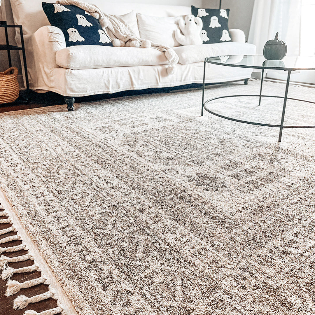 Carina Tribal Medallion Beige Kilim-Style Rug