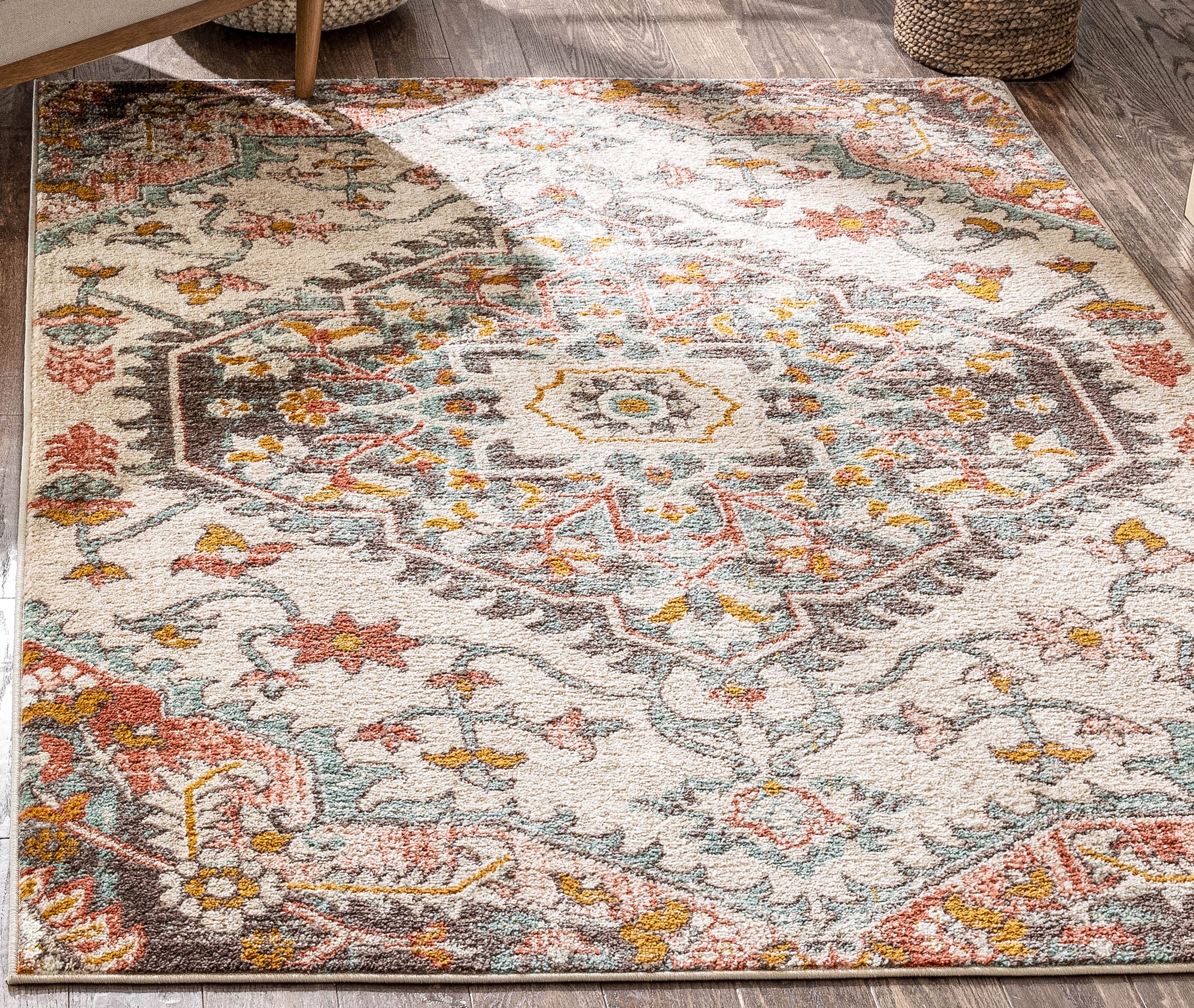 Gwendolyn Blush Bohemian Oriental Medallion Rug