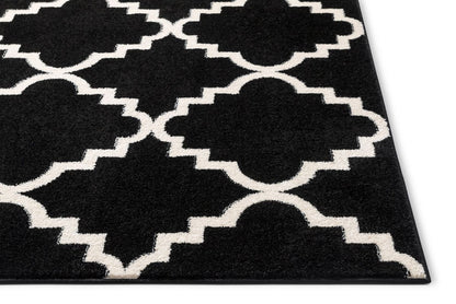 Lulu's Lattice Black Modern Rug