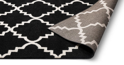 Lulu's Lattice Black Modern Rug