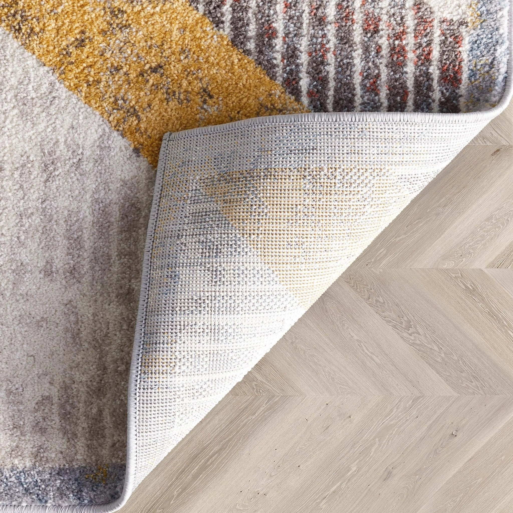 Jacey Geometric Distressed Grey Rug Well Woven
