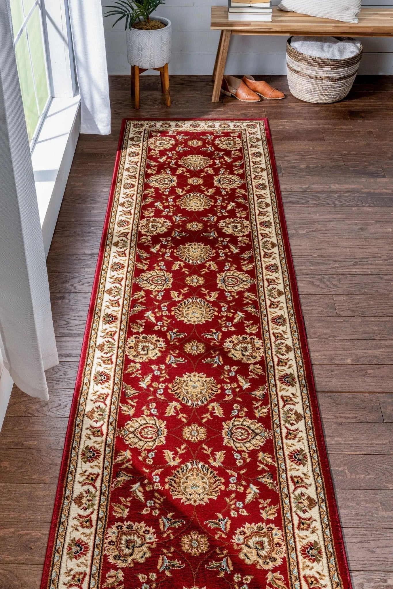 Abbasi Red Traditional Rug Well Woven