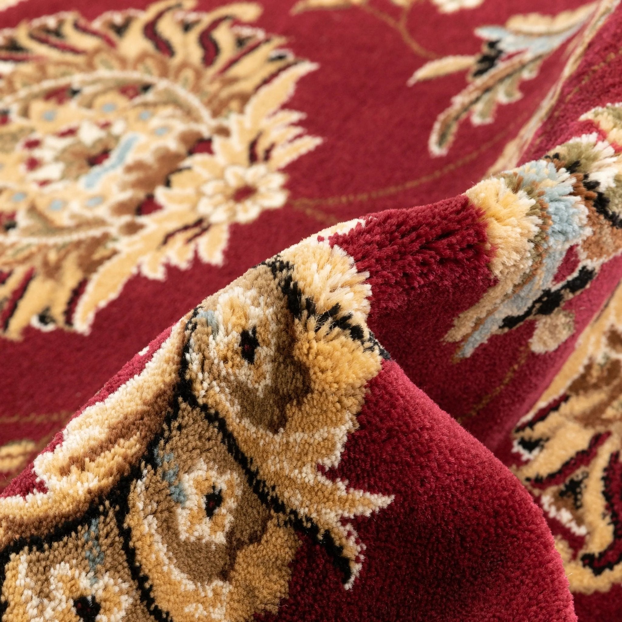 Abbasi Red Traditional Rug Well Woven