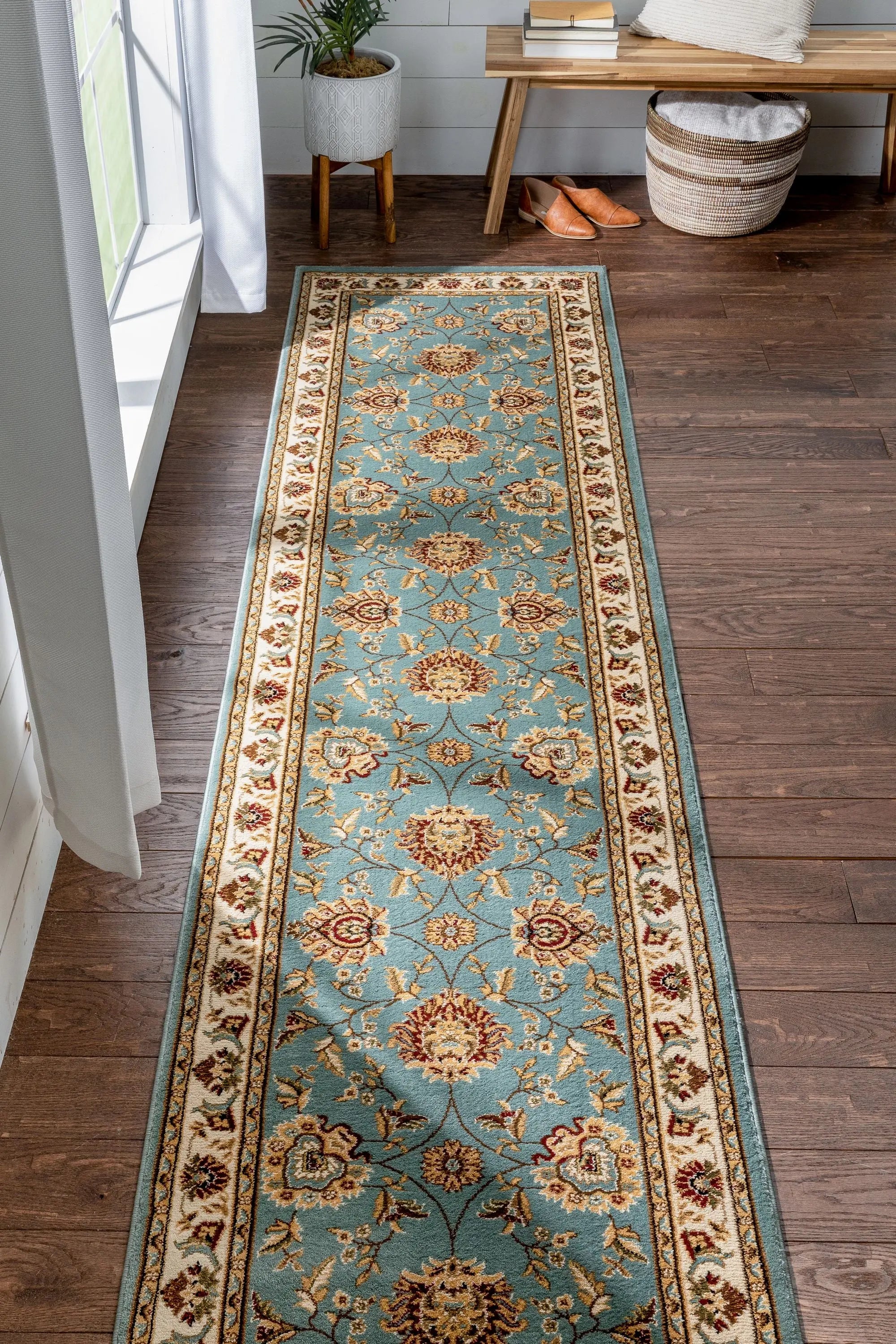 Abbasi Light Blue Traditional Rug Well Woven
