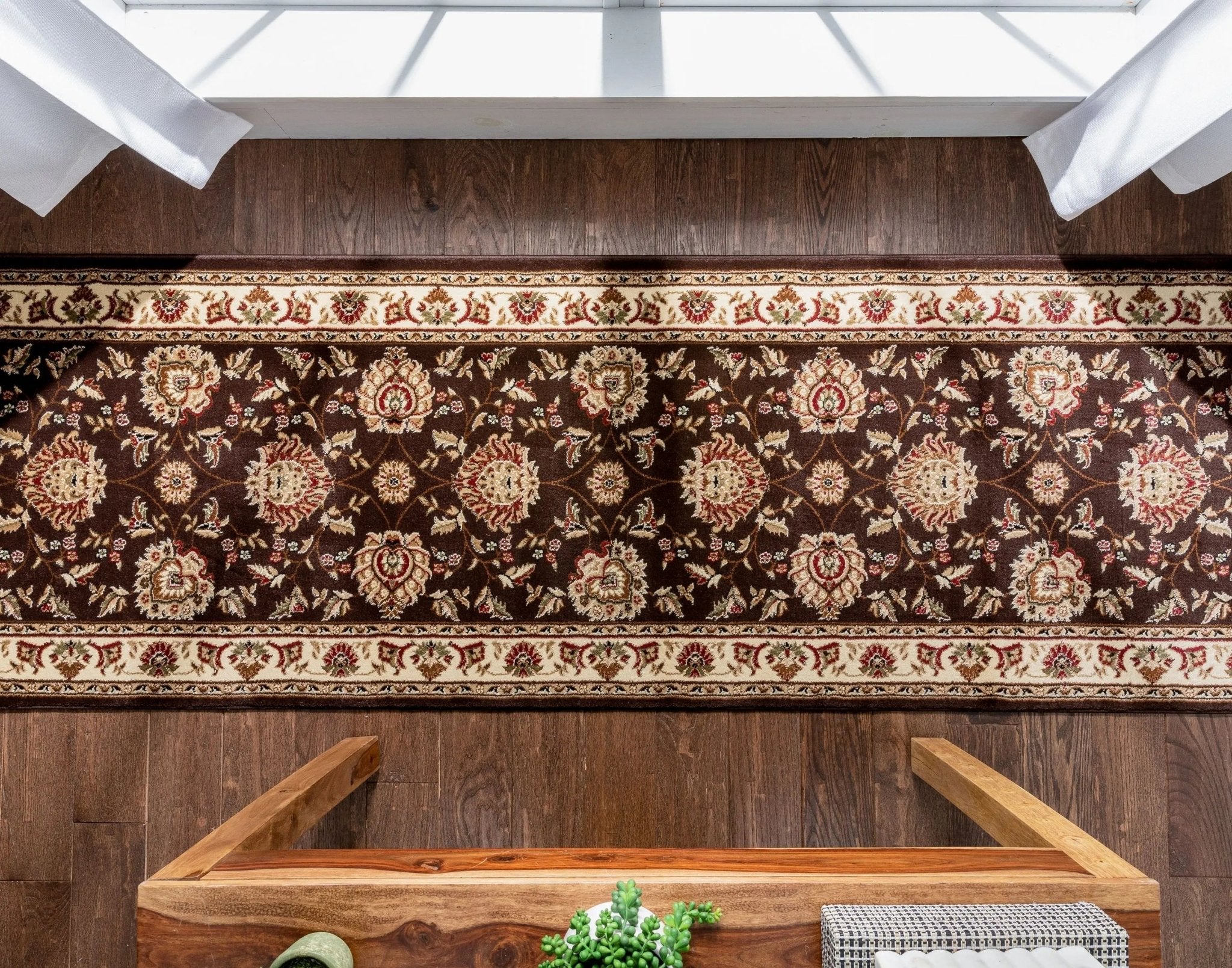 Abbasi Brown Traditional Rug Well Woven