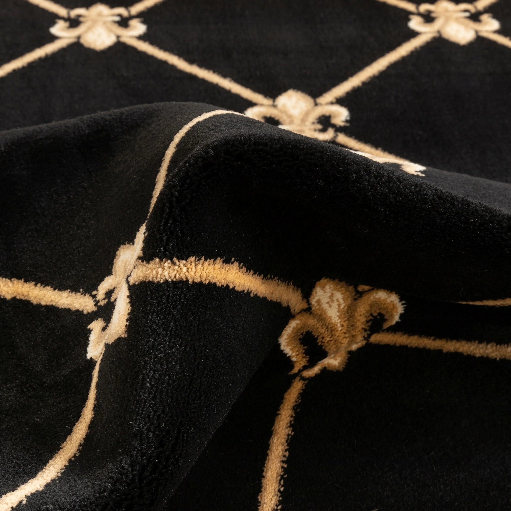 Fleur De Lis Black Formal Rug Well Woven