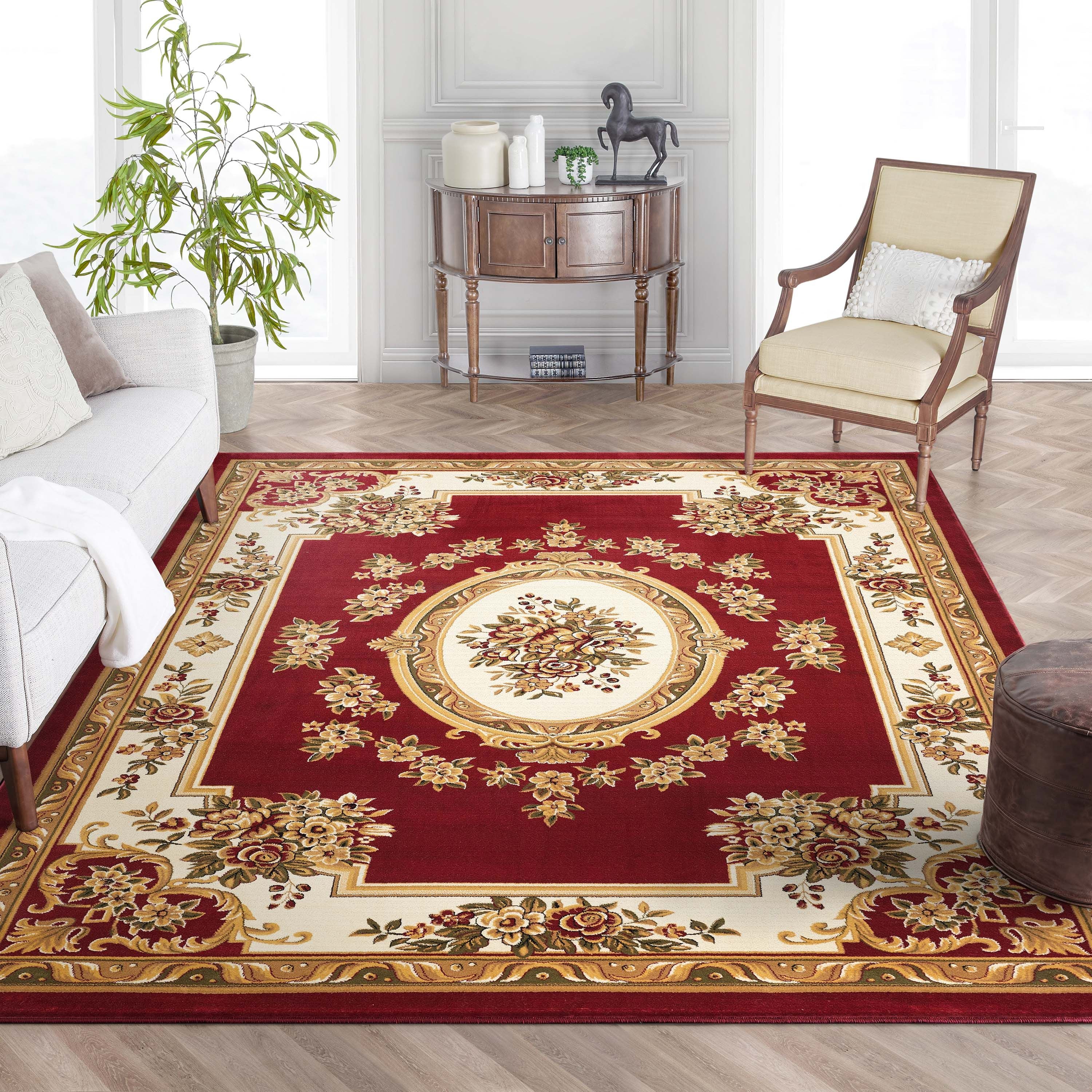 Le Petit Palais Red Traditional Rug