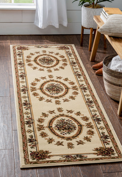 Le Petit Palais Ivory Traditional Rug