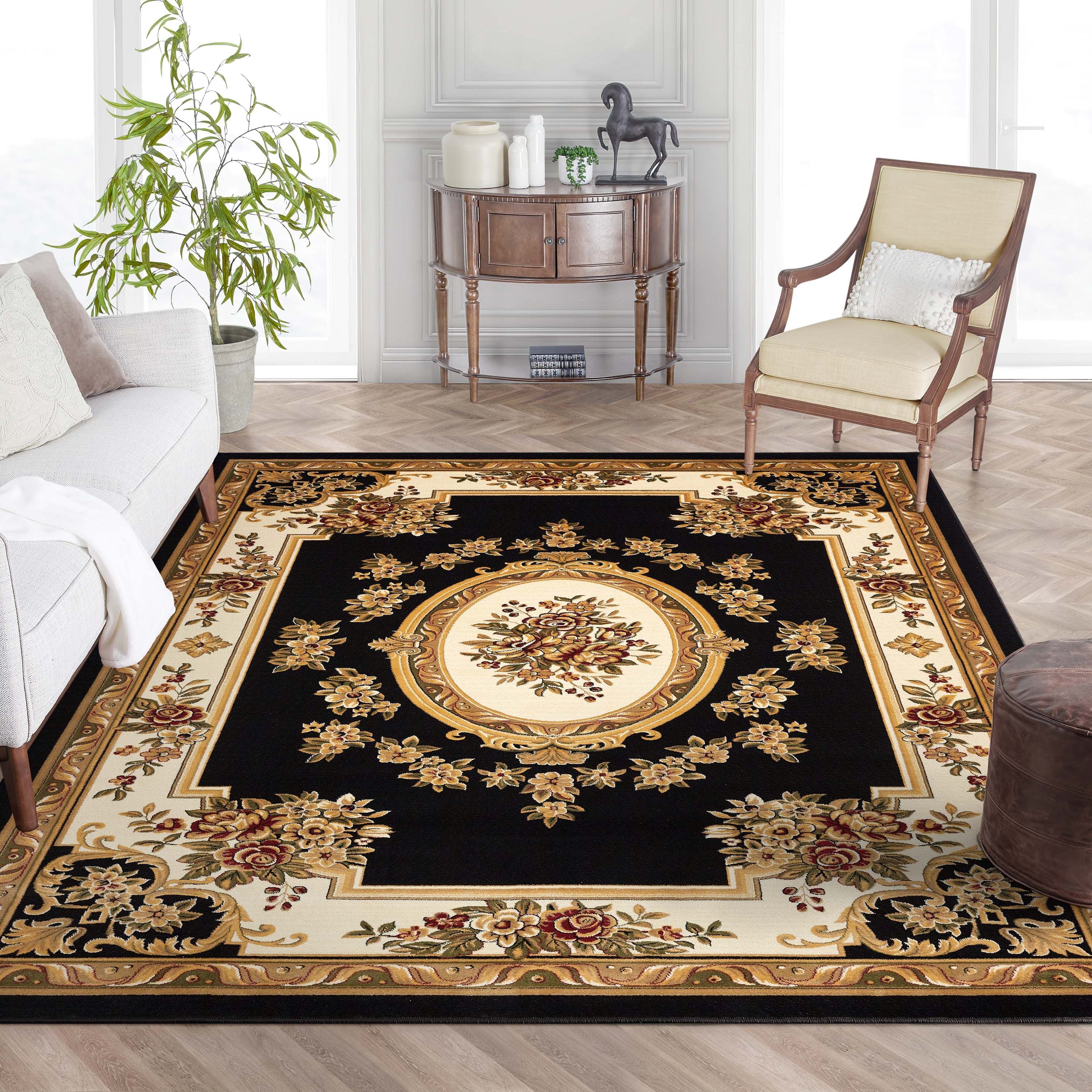 Le Petit Palais Black Traditional Rug