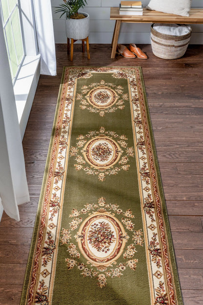 Le Petit Palais Green Traditional Rug Well Woven