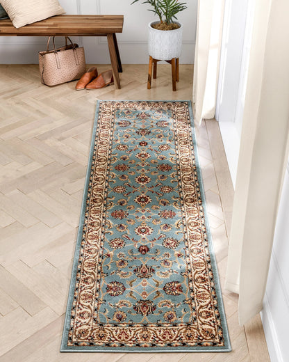 Sarouk Light Blue Traditional Rug Well Woven