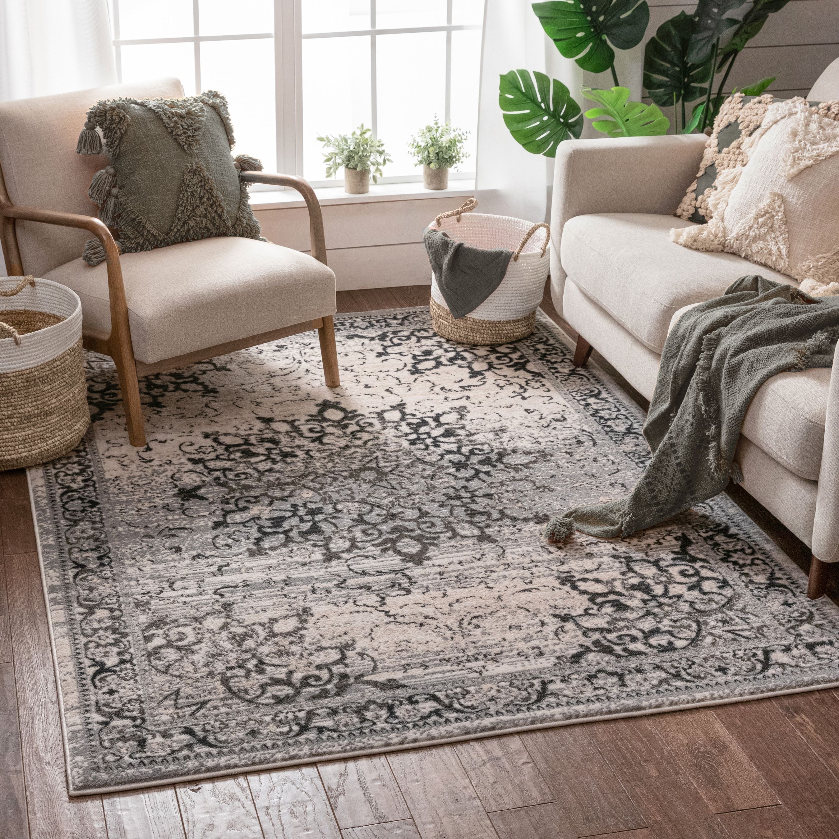 Sultana Grey Traditional Rug