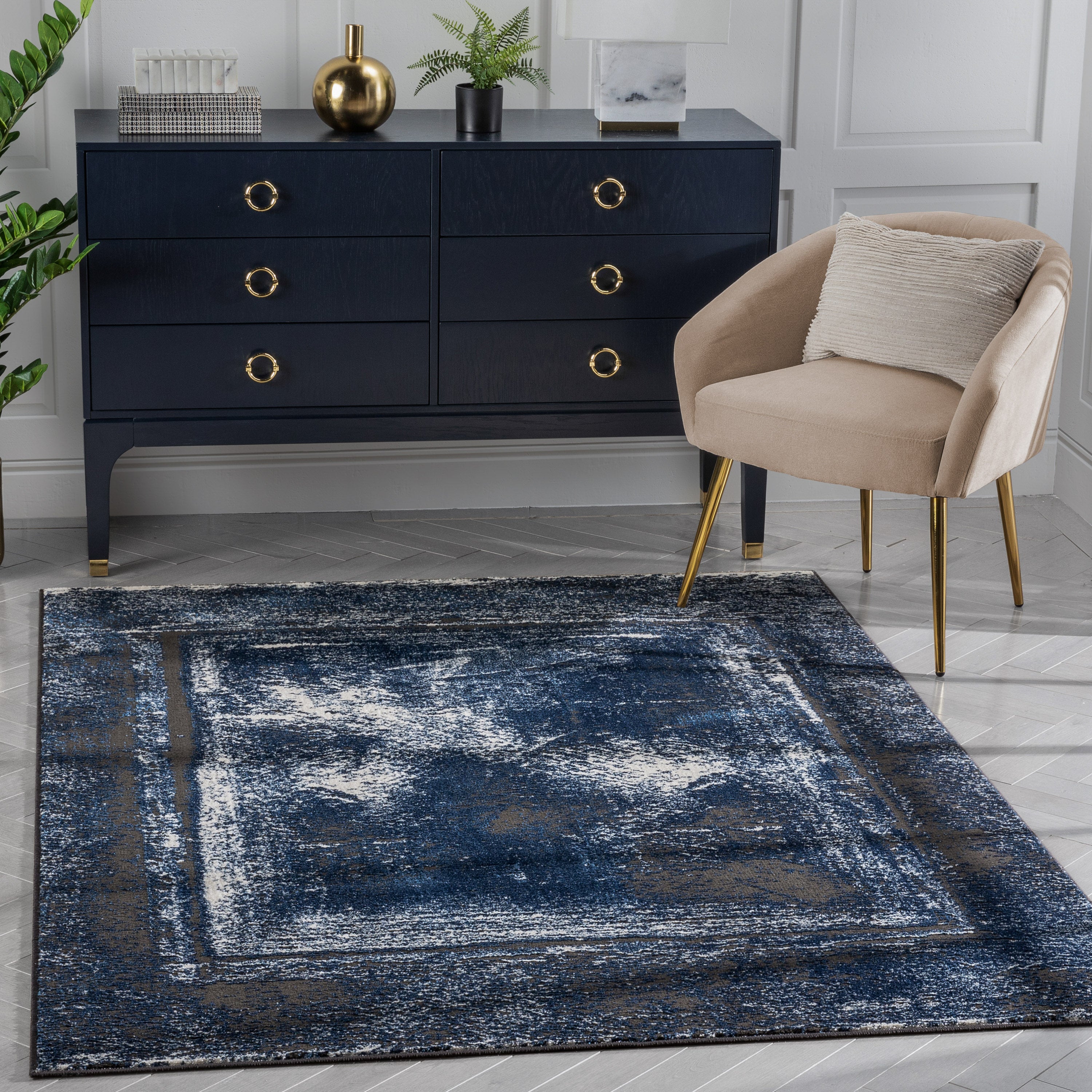 Zaynab Vintage Abstract Border 5'3" x 7'3" Navy Blue Glam Rug