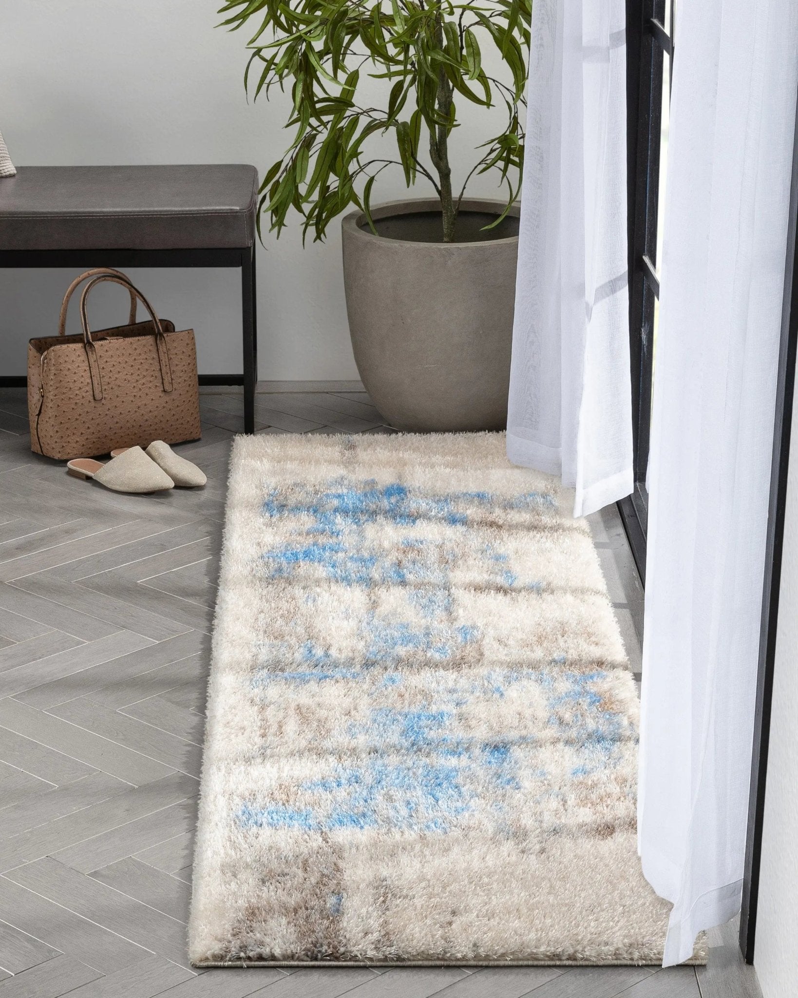 Sariah Modern Abstract Ivory Blue Shag Rug Well Woven