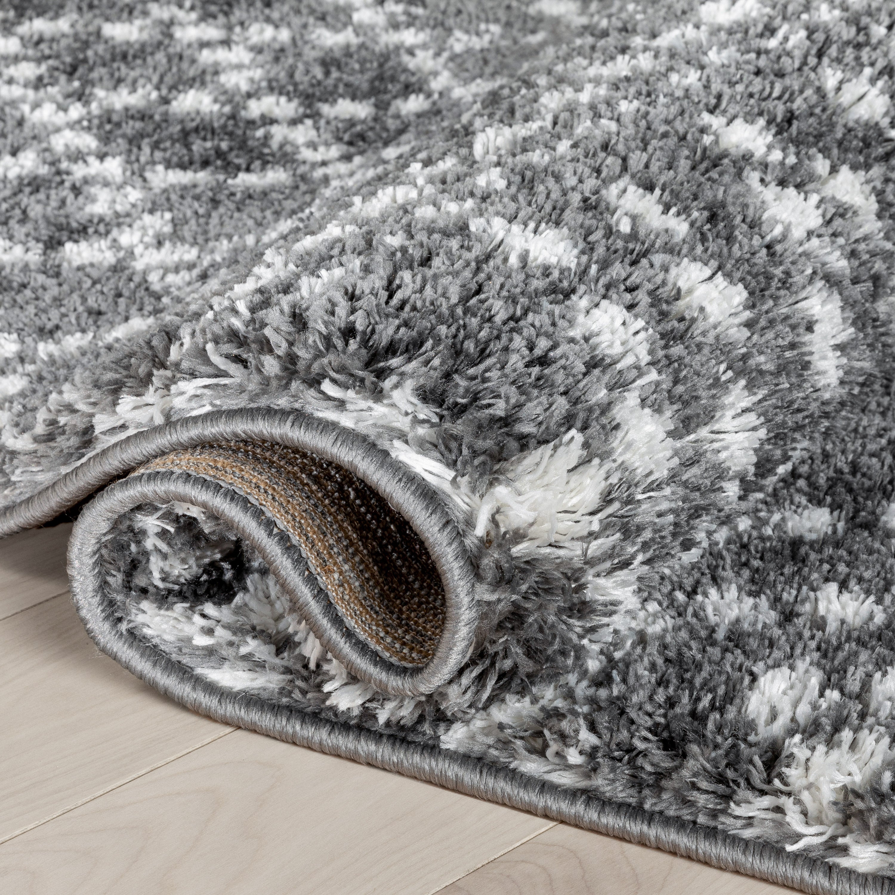 Evora Moroccan Diamond Pattern Grey Thick & Soft Shag Rug