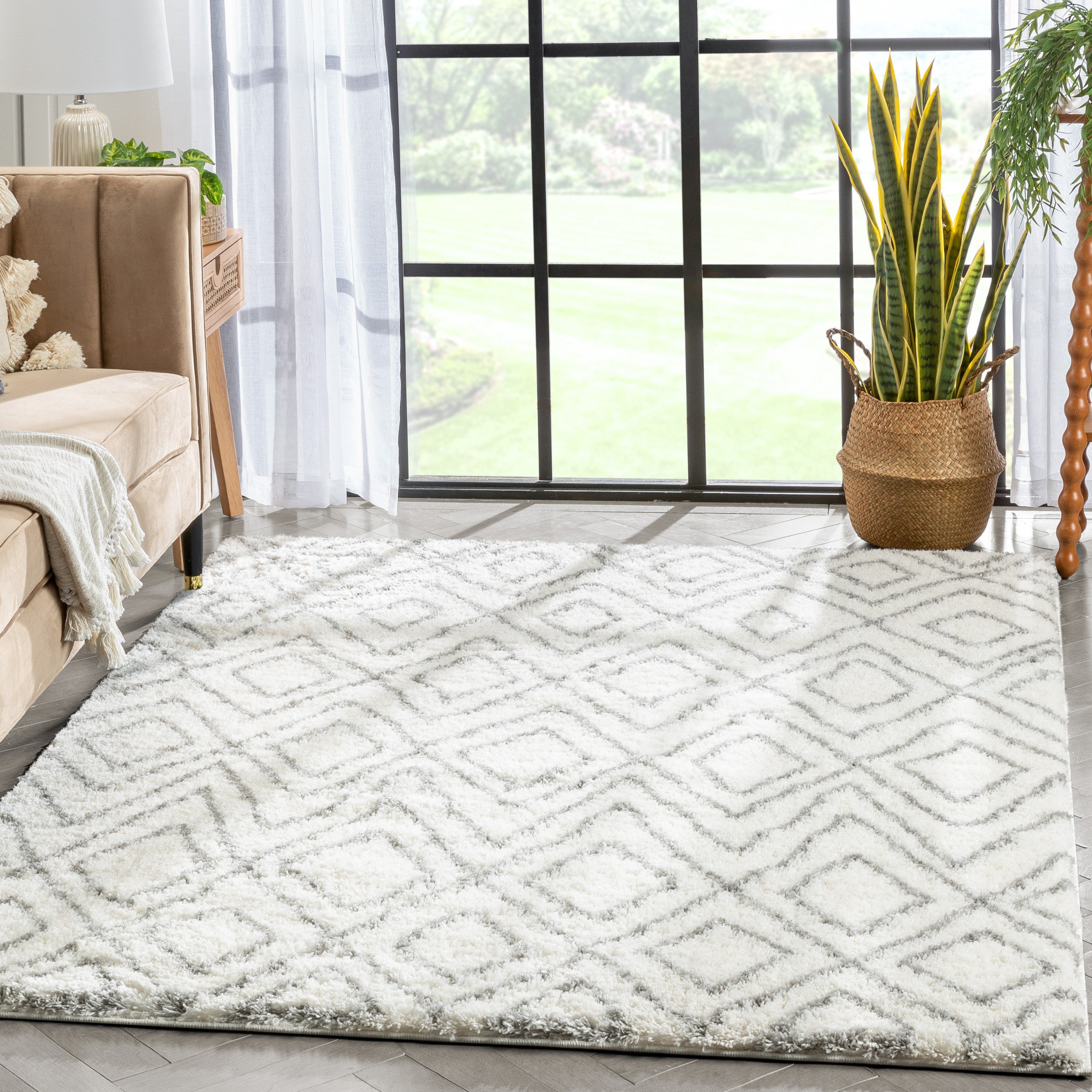 Lagos Tribal Diamond Pattern Ivory Thick & Soft Shag Rug