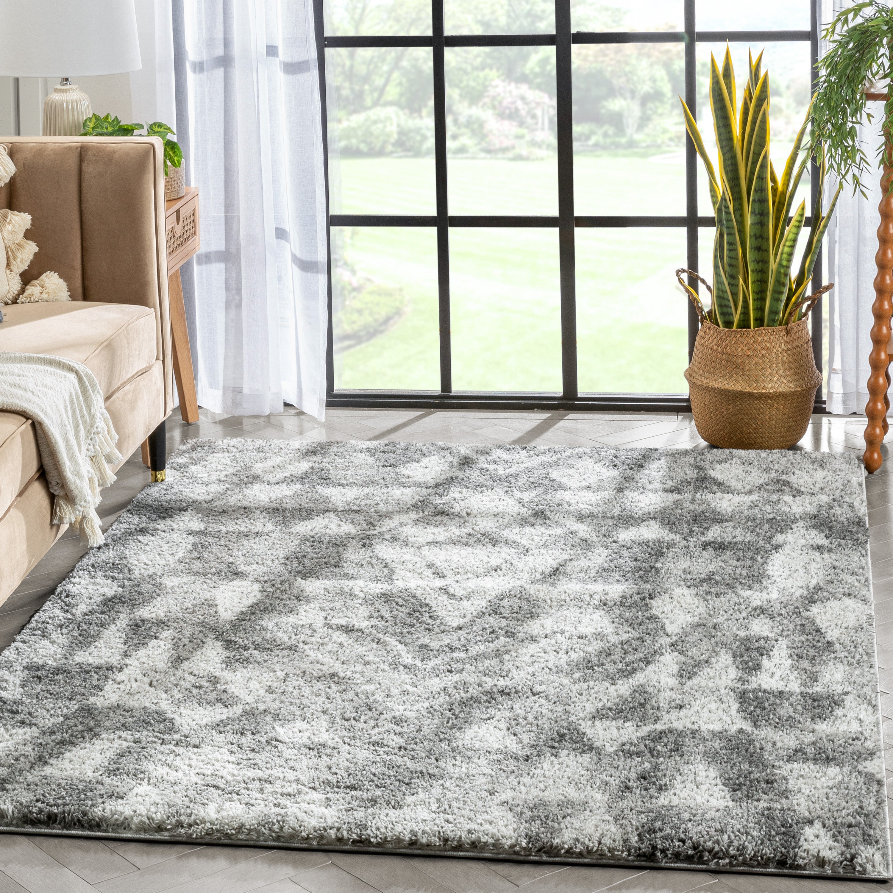 Tavira Modern Geometric Pattern Grey Thick & Soft Shag Rug