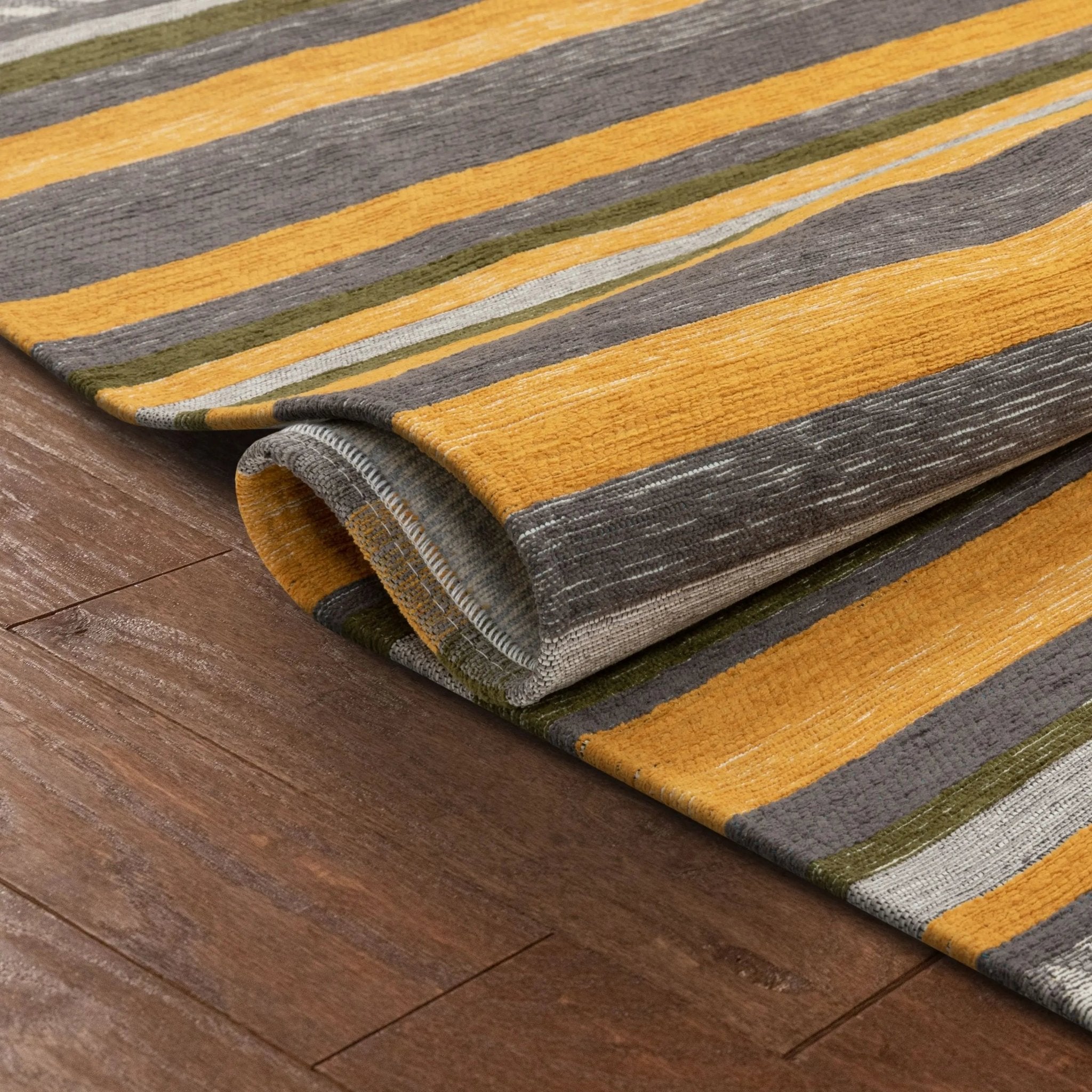 Chia Contemporary Solid & Striped Beige Gold 5'3" x 7'3" Rug Well Woven