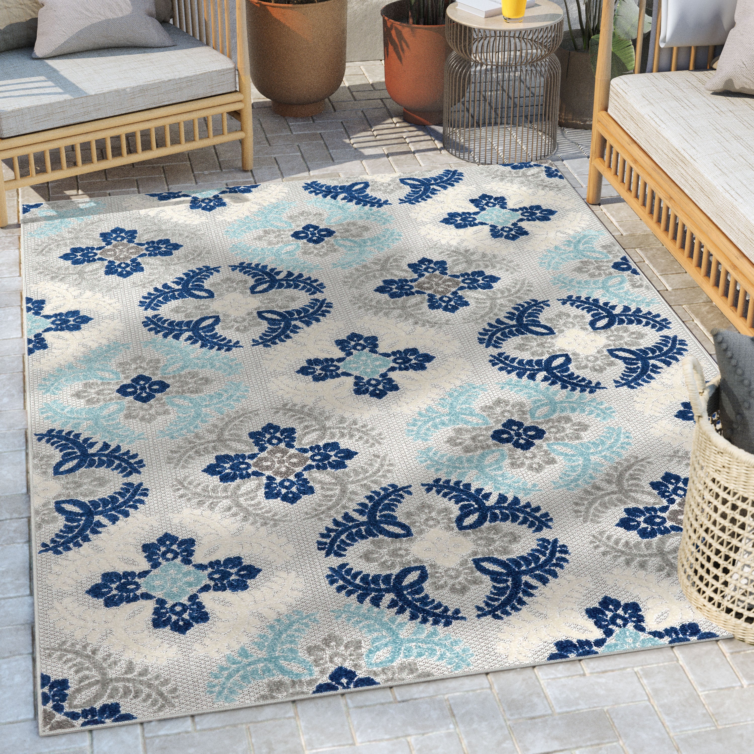 Loewy Modern Geometric Indoor/Outdoor Blue High-Low Rug