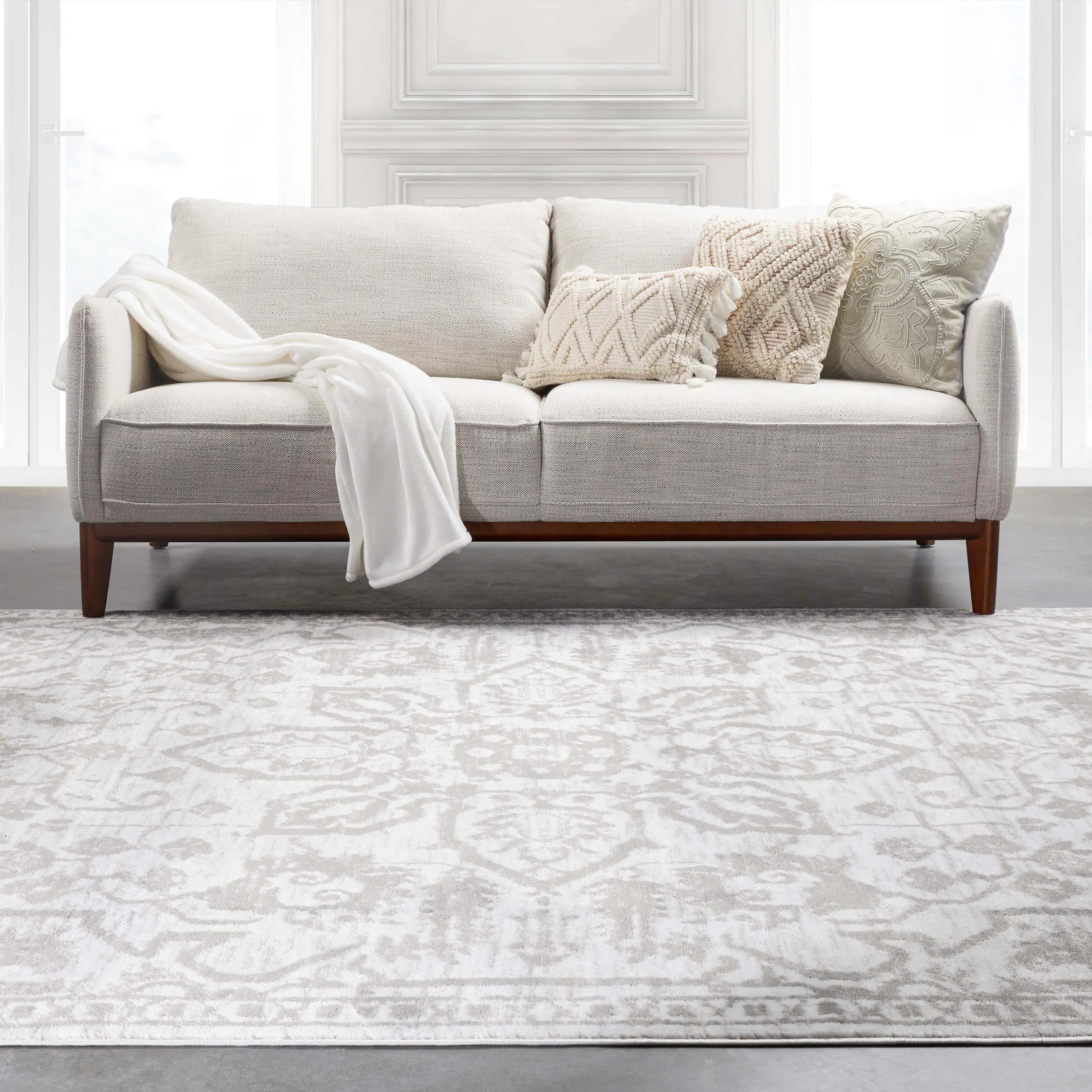 Disa Vintage Medallion Cream Soft Rug By Chill Rugs Well Woven
