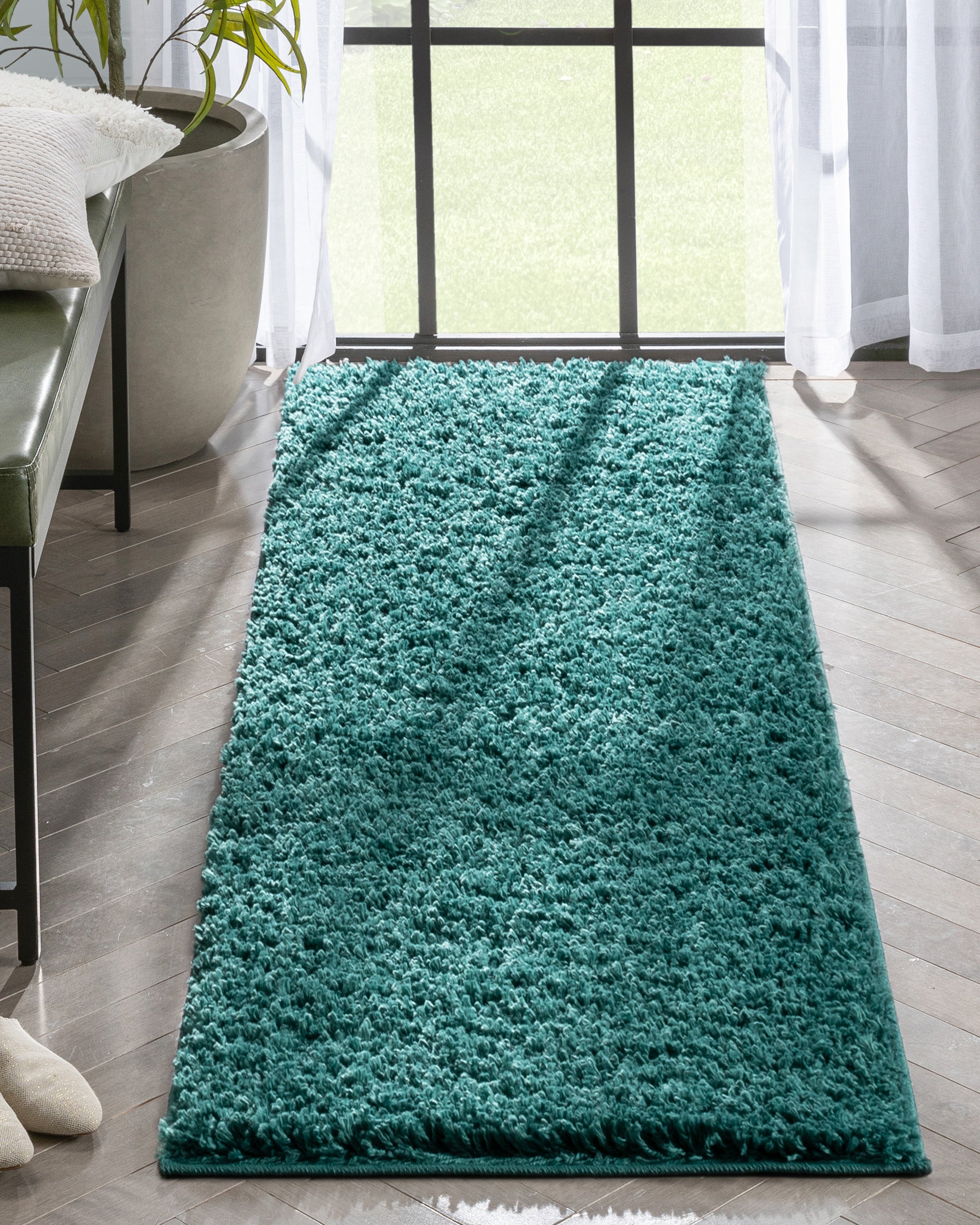 Emerson Modern Solid Green Textured Shag Rug