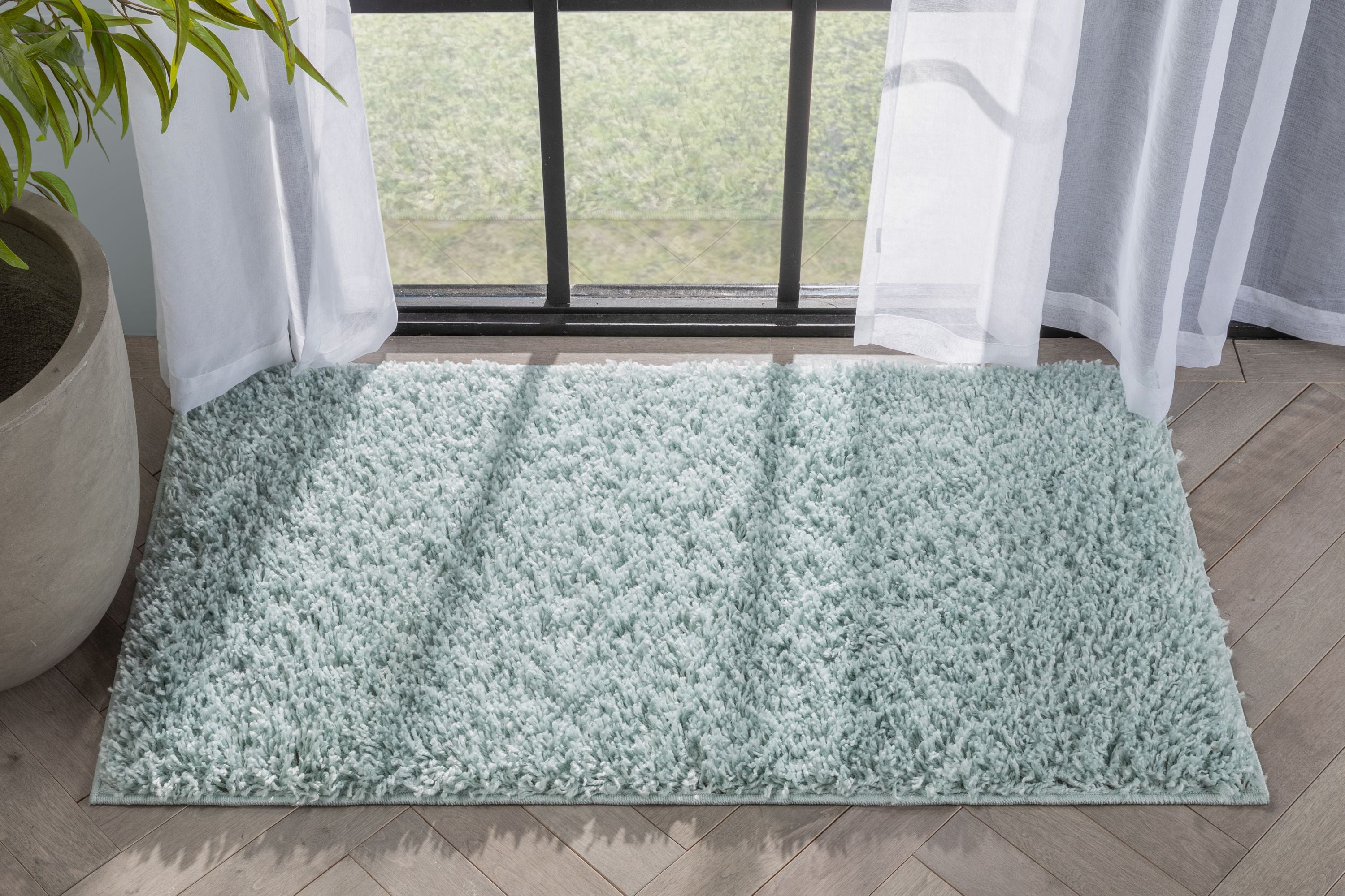 Emerson Modern Solid Seafoam Green Textured Shag Rug