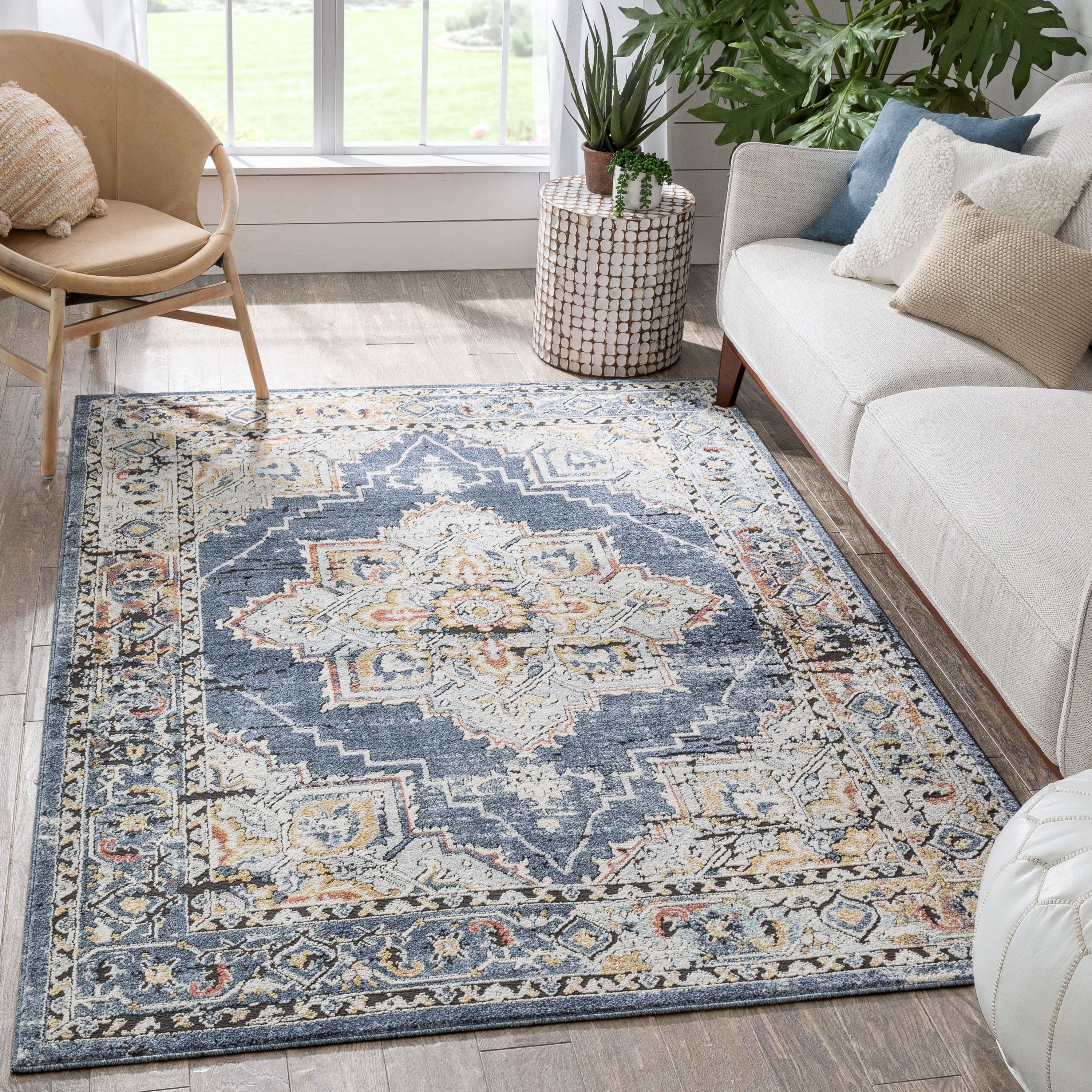 Andria Vintage Medallion Botanical Border Blue Rug