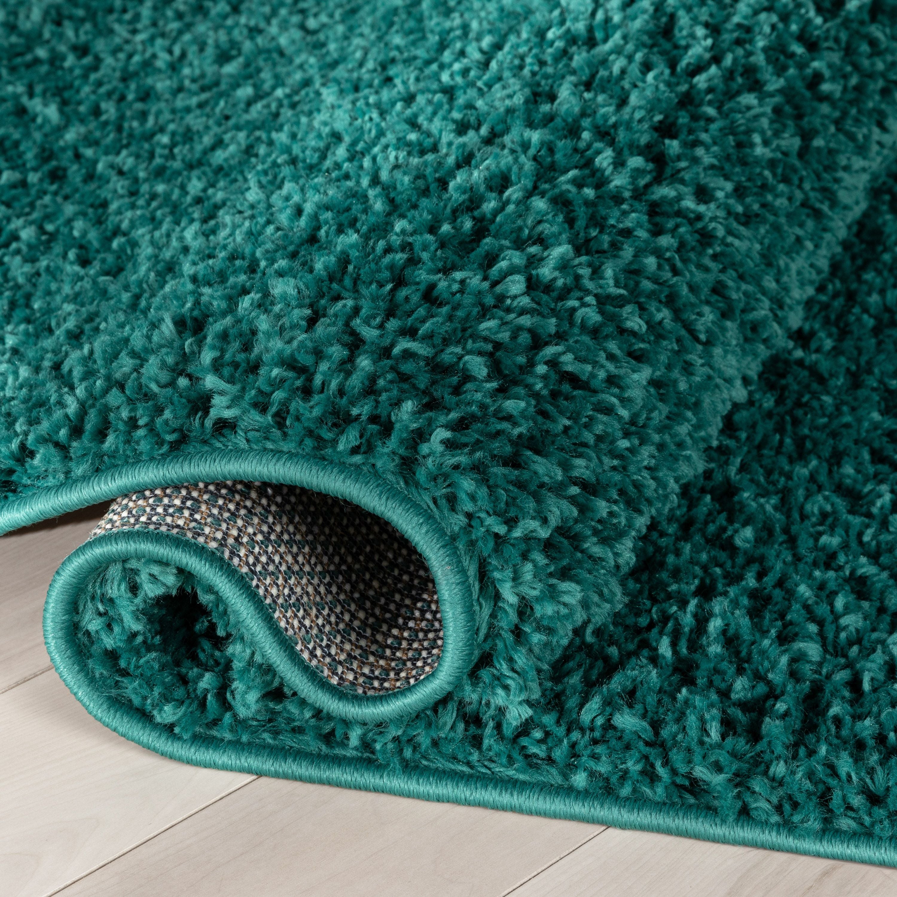 Emerson Modern Solid Green Textured Shag Rug