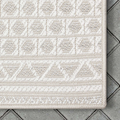 Arwen Tribal Indoor/Outdoor Ivory Textured Rug