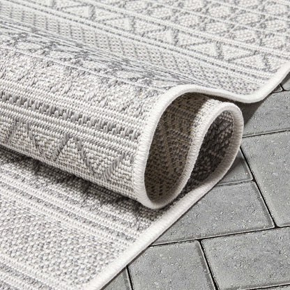 Arwen Tribal Indoor/Outdoor Grey Textured Rug