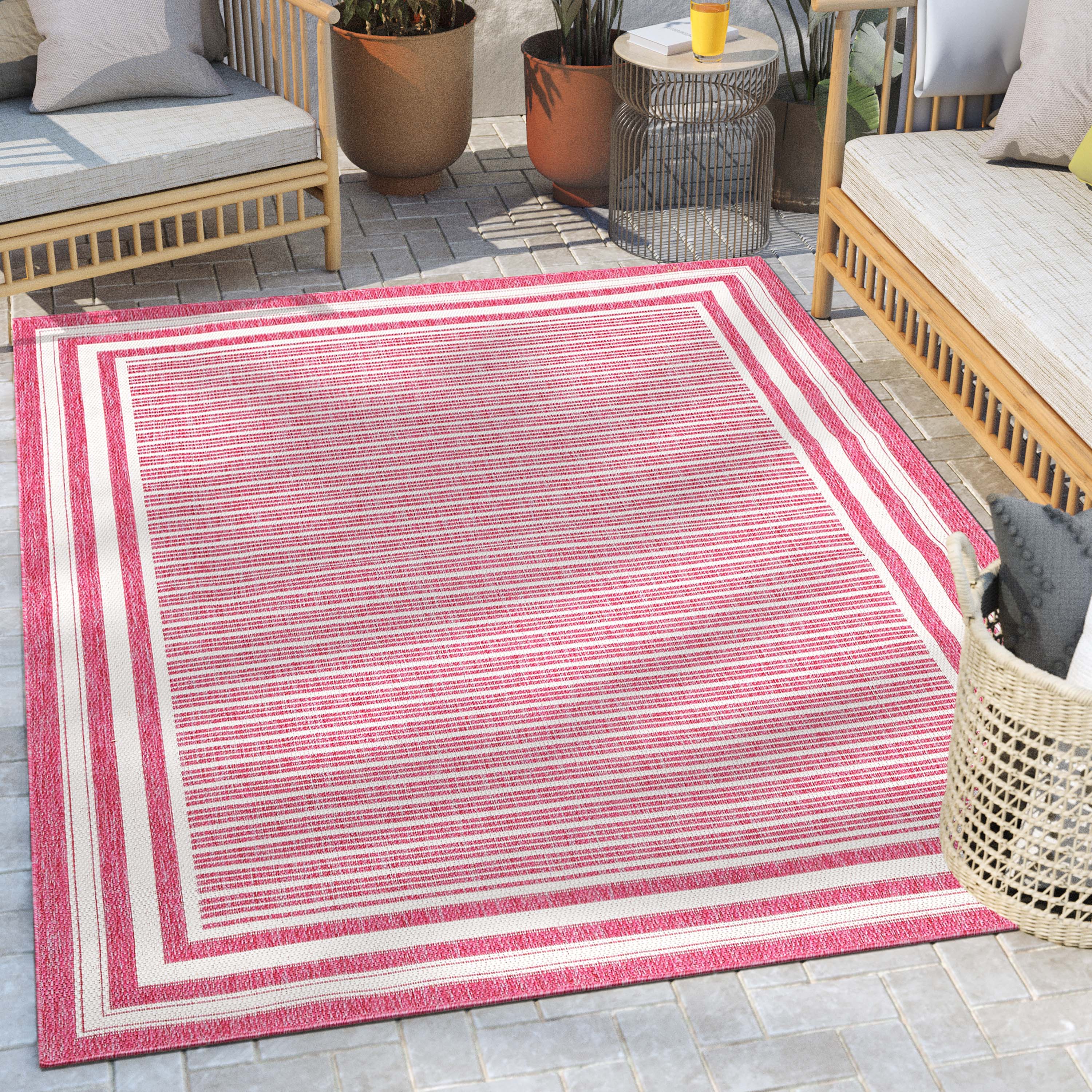 Frankie Modern Stripes Indoor/Outdoor Fuschia Textured Rug