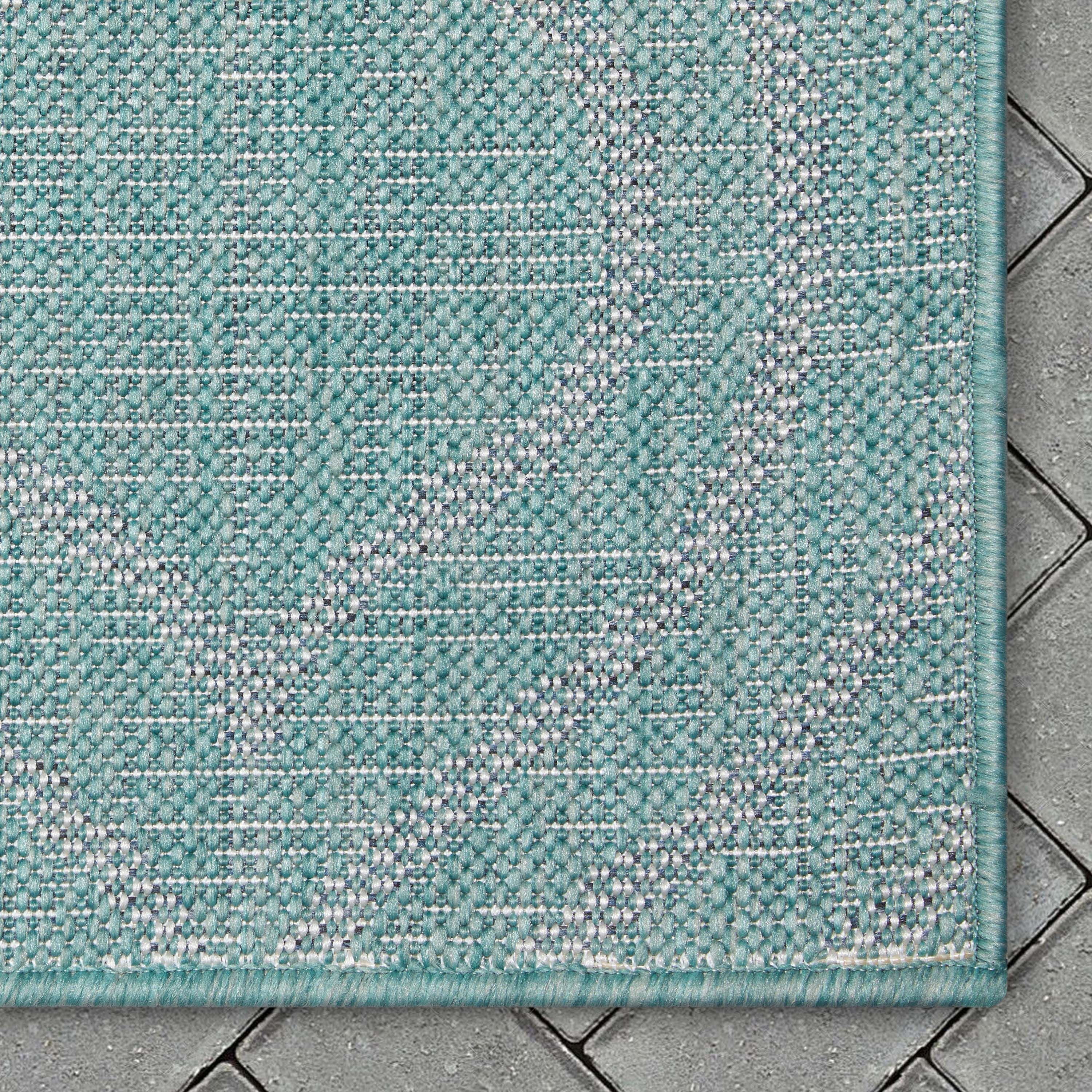 Ludo Lattice Trellis Indoor/Outdoor Blue Textured Rug