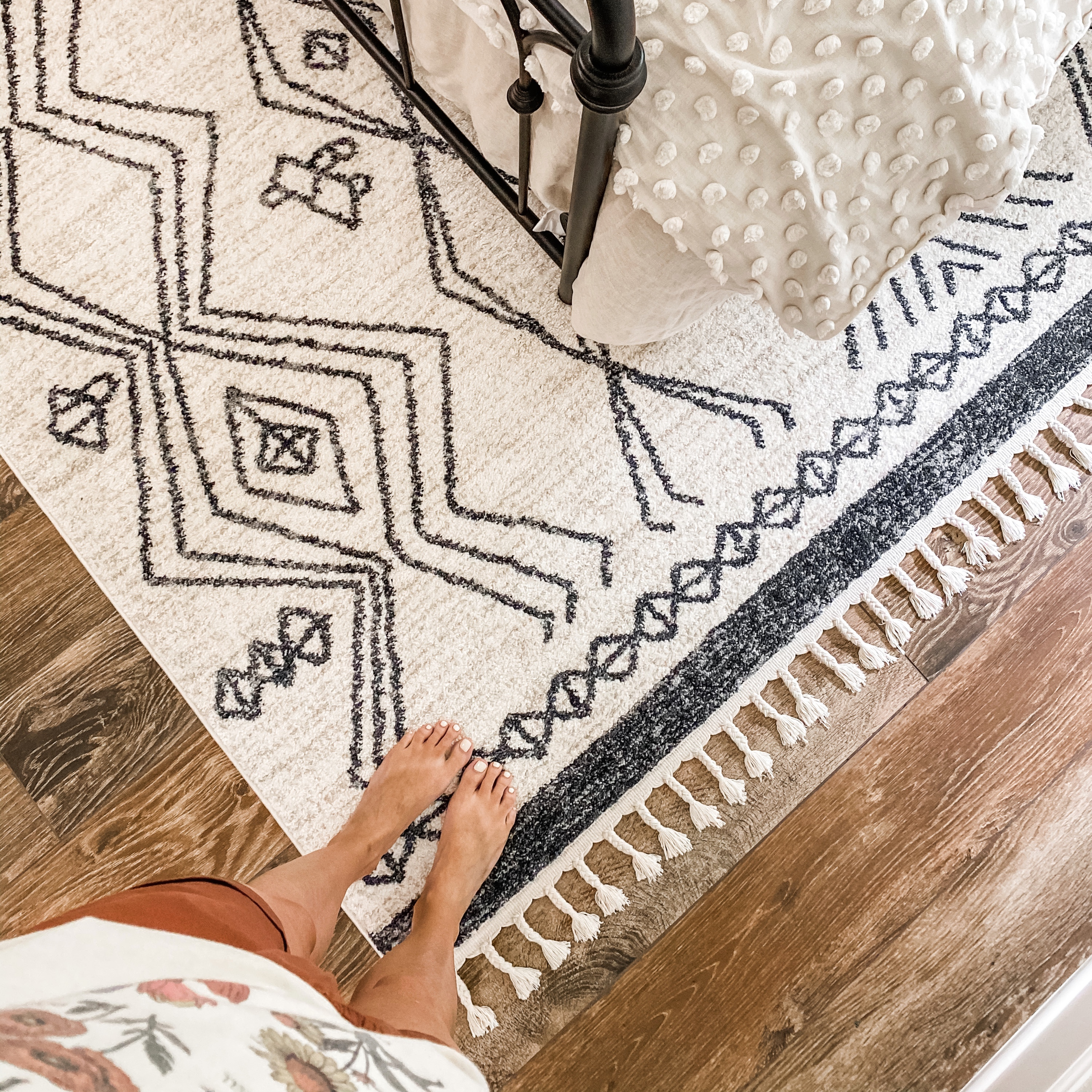 Darcy Modern Farmhouse Tribal Pattern Ivory Rug