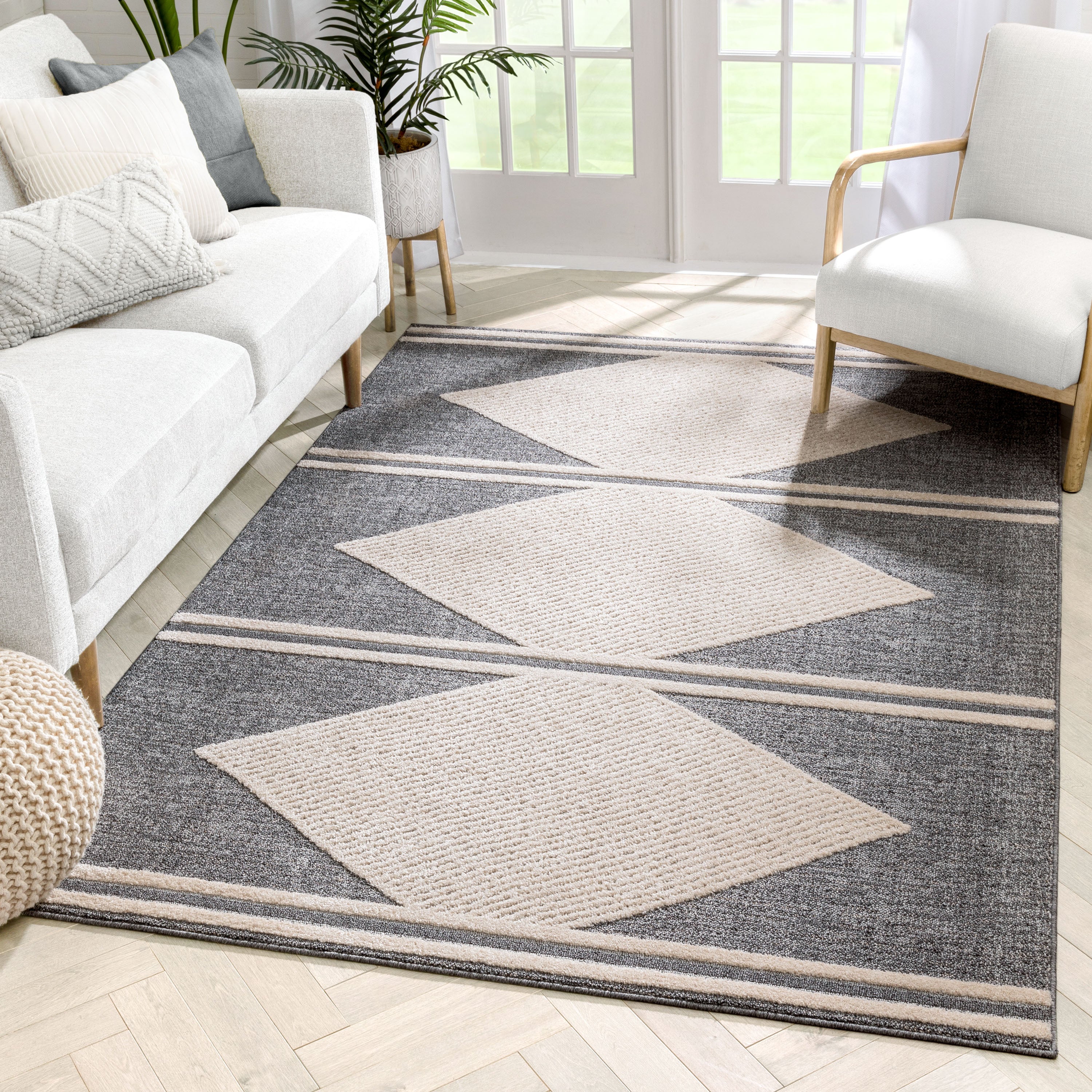 Evie Tribal Diamond Medallion Grey Looped Pile 5'3" x 7'3" Rug