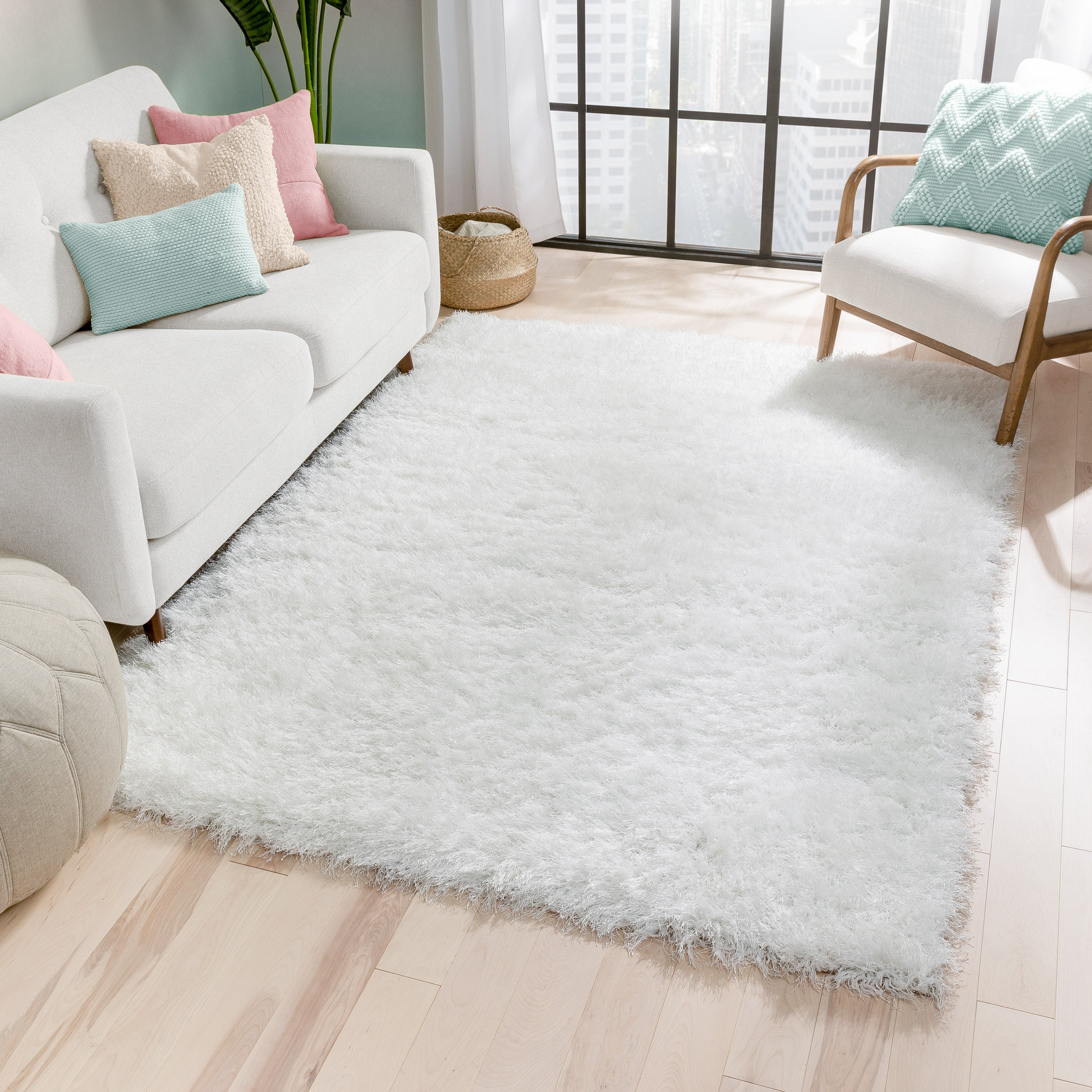 Chie Glam Solid Ultra-Soft White Shag Rug