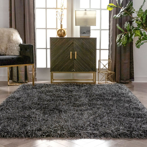 Chie Glam Solid Ultra-Soft Black Shag Rug