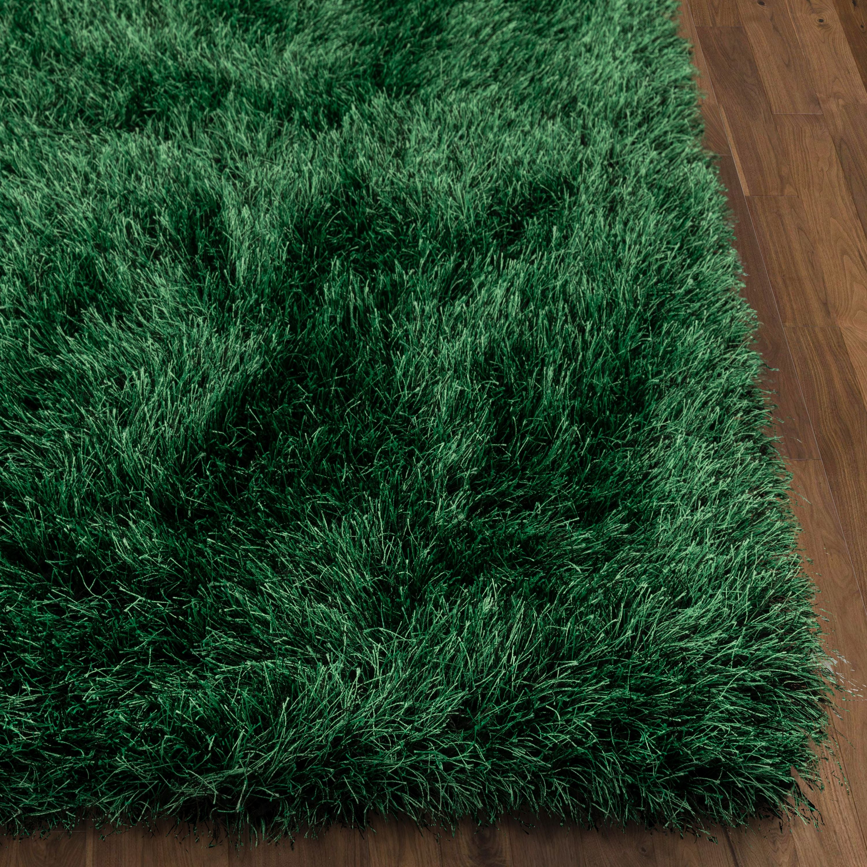 Chie Glam Solid Ultra-Soft Green Shag Rug