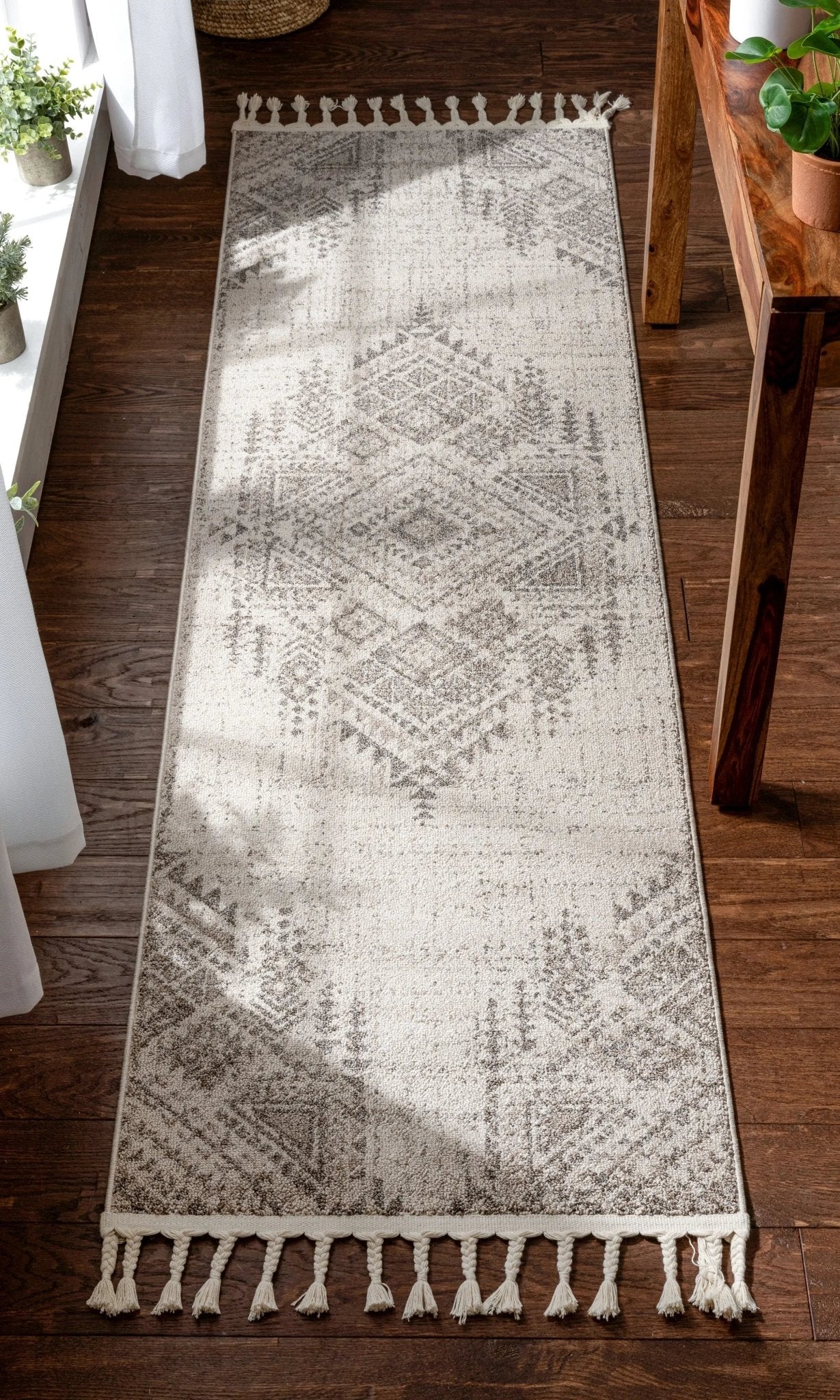 Anette Vintage Distressed Medallion Beige Kilim-Style Rug Well Woven