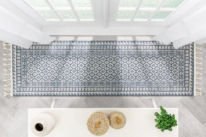 Callista Tribal Trellis Pattern Blue Kilim-Style Rug Well Woven