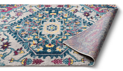 Gwendolyn Multi Bohemian Oriental Medallion 5'3" x 7'3" Rug