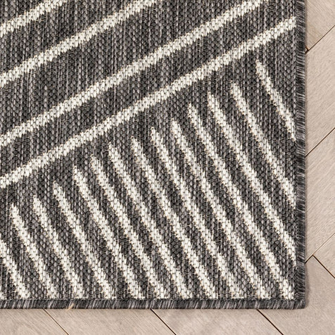 Linden Modern Striped Black Indoor/Outdoor Rug
