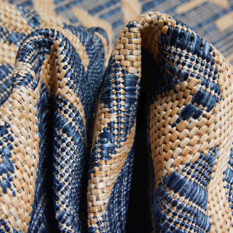 Cascade Tribal Diamond Pattern Indoor/Outdoor Blue Flat-Weave Rug
