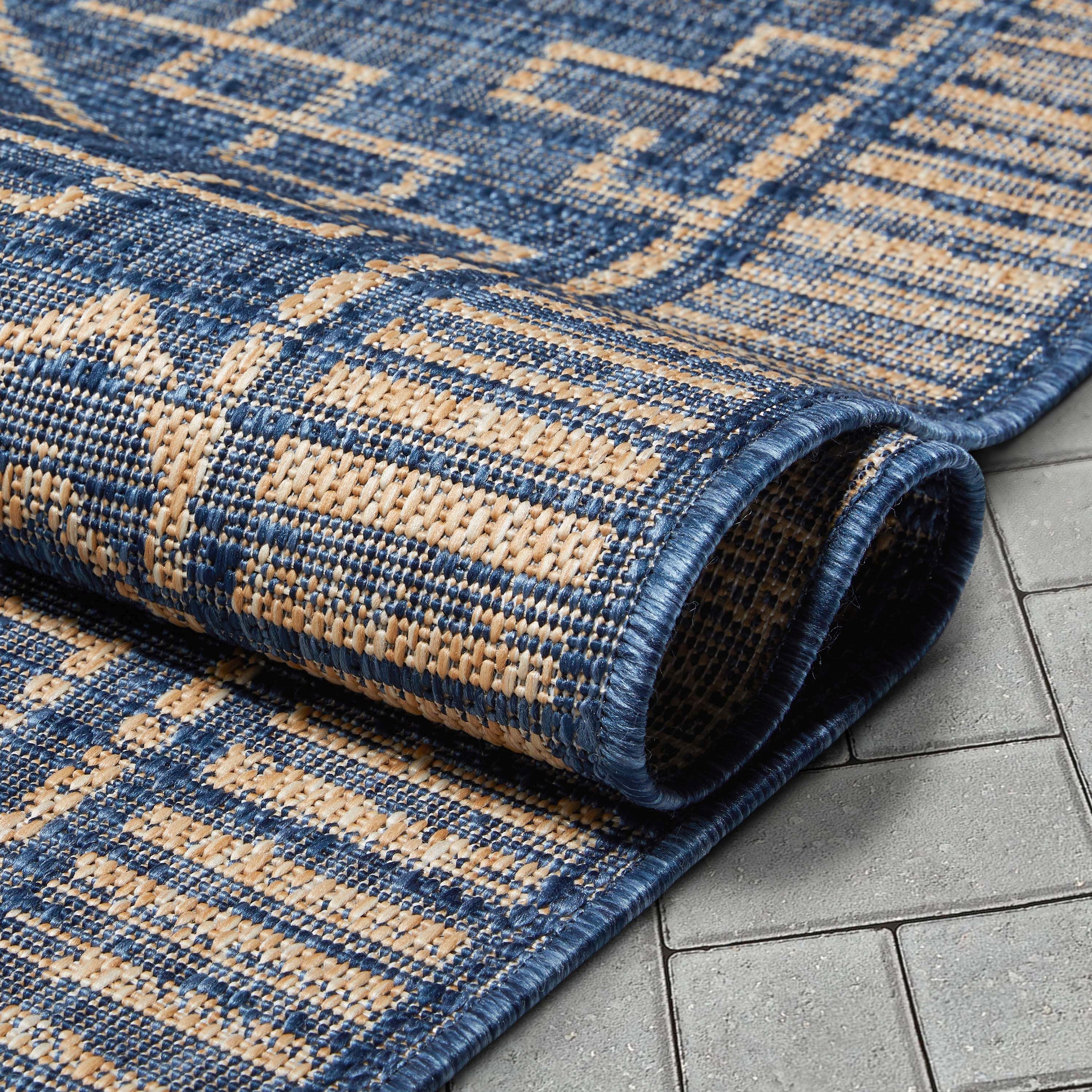 Quay Tribal Indoor/Outdoor Blue Flat-Weave 5'3" x 7'3" Rug