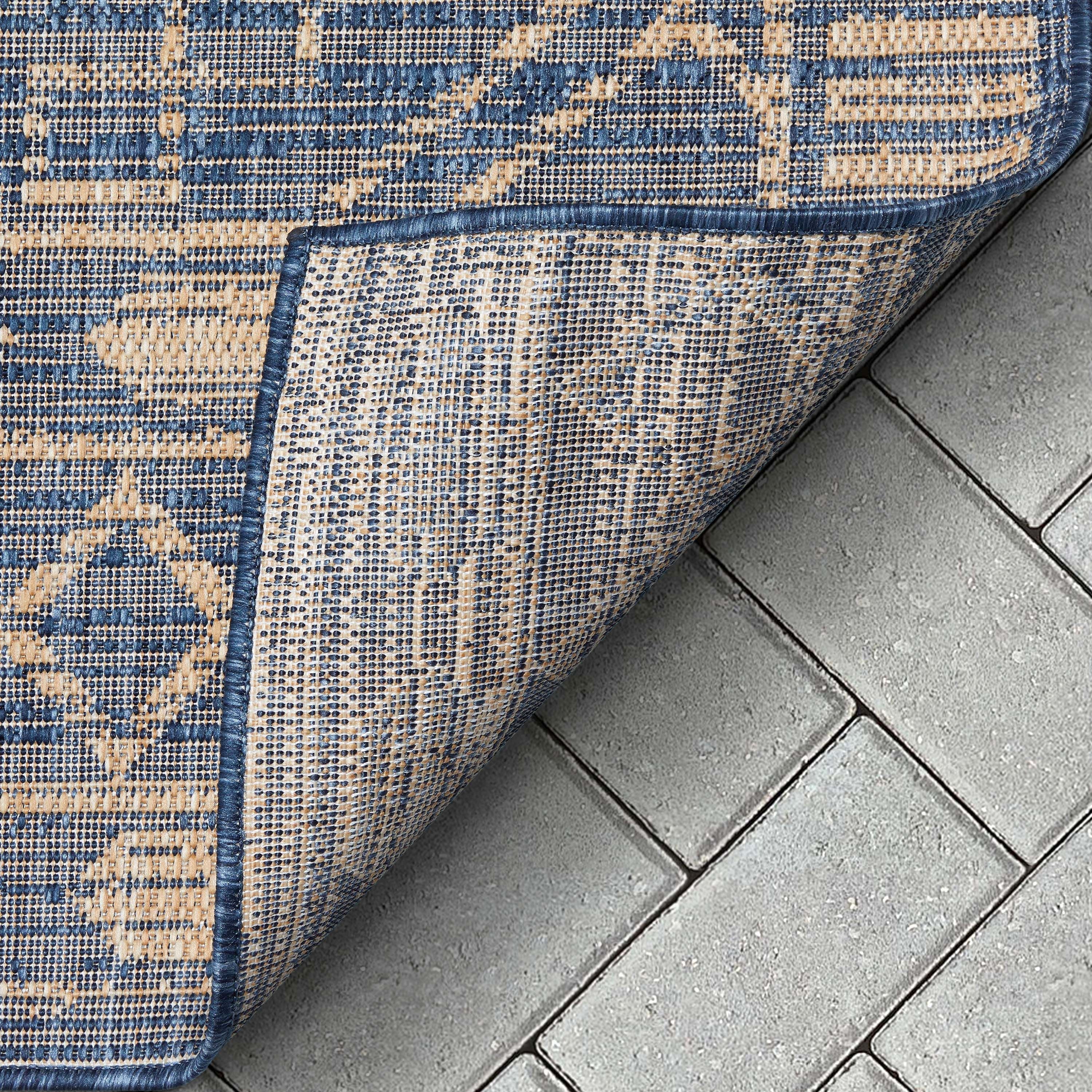 Quay Tribal Indoor/Outdoor Blue Flat-Weave 5'3" x 7'3" Rug